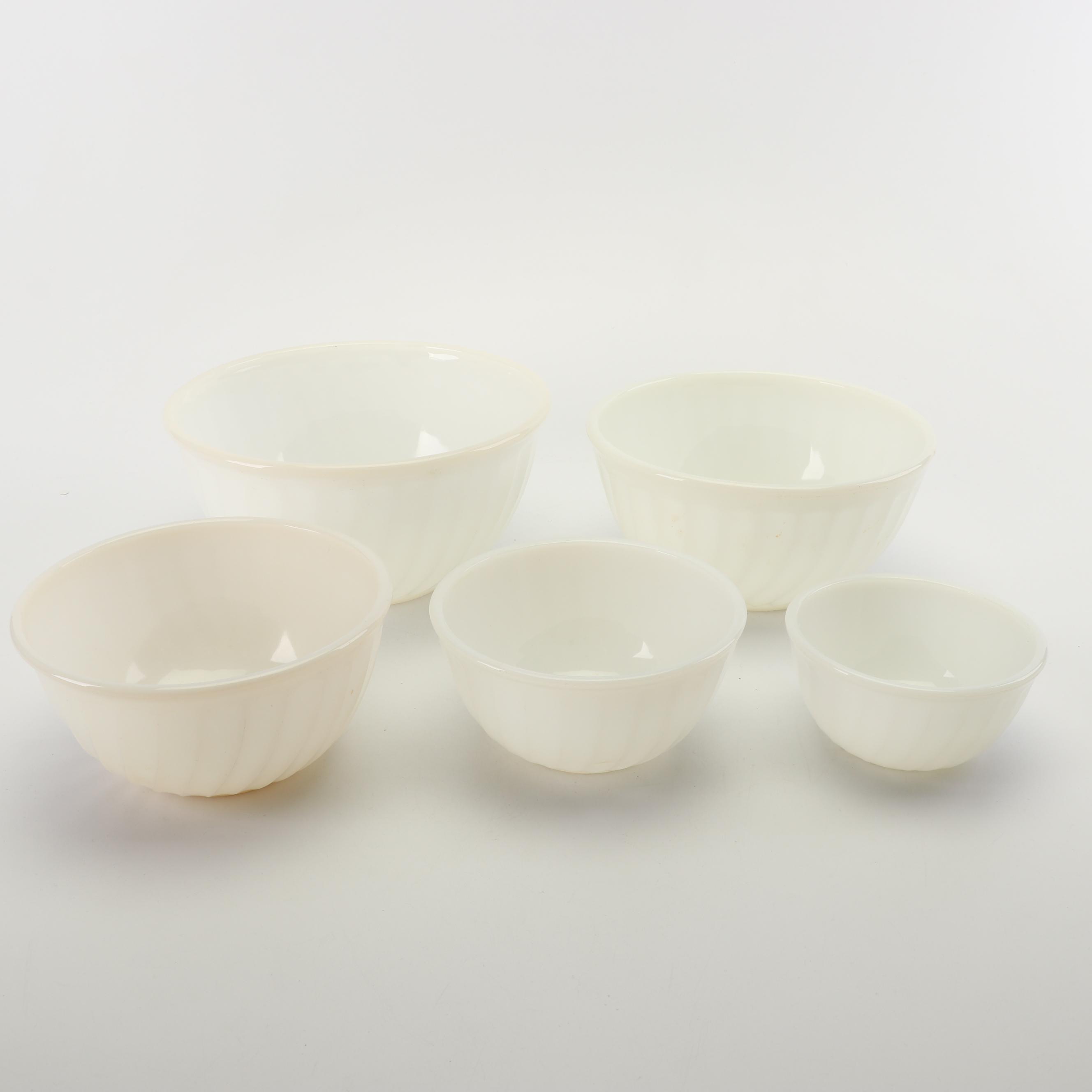 Anchor Hocking Fire King "Swirl" White Glass Nesting Mixing Bowls