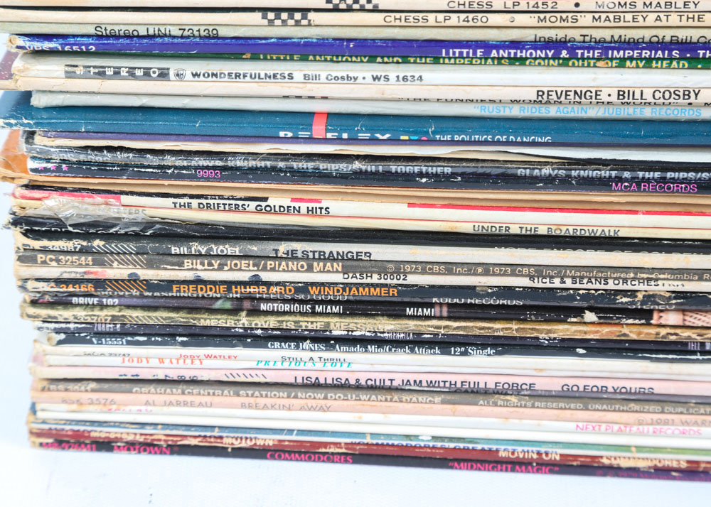 Soul and R&B Vinyl Records Including Micheal Jackson and Aretha Franklin