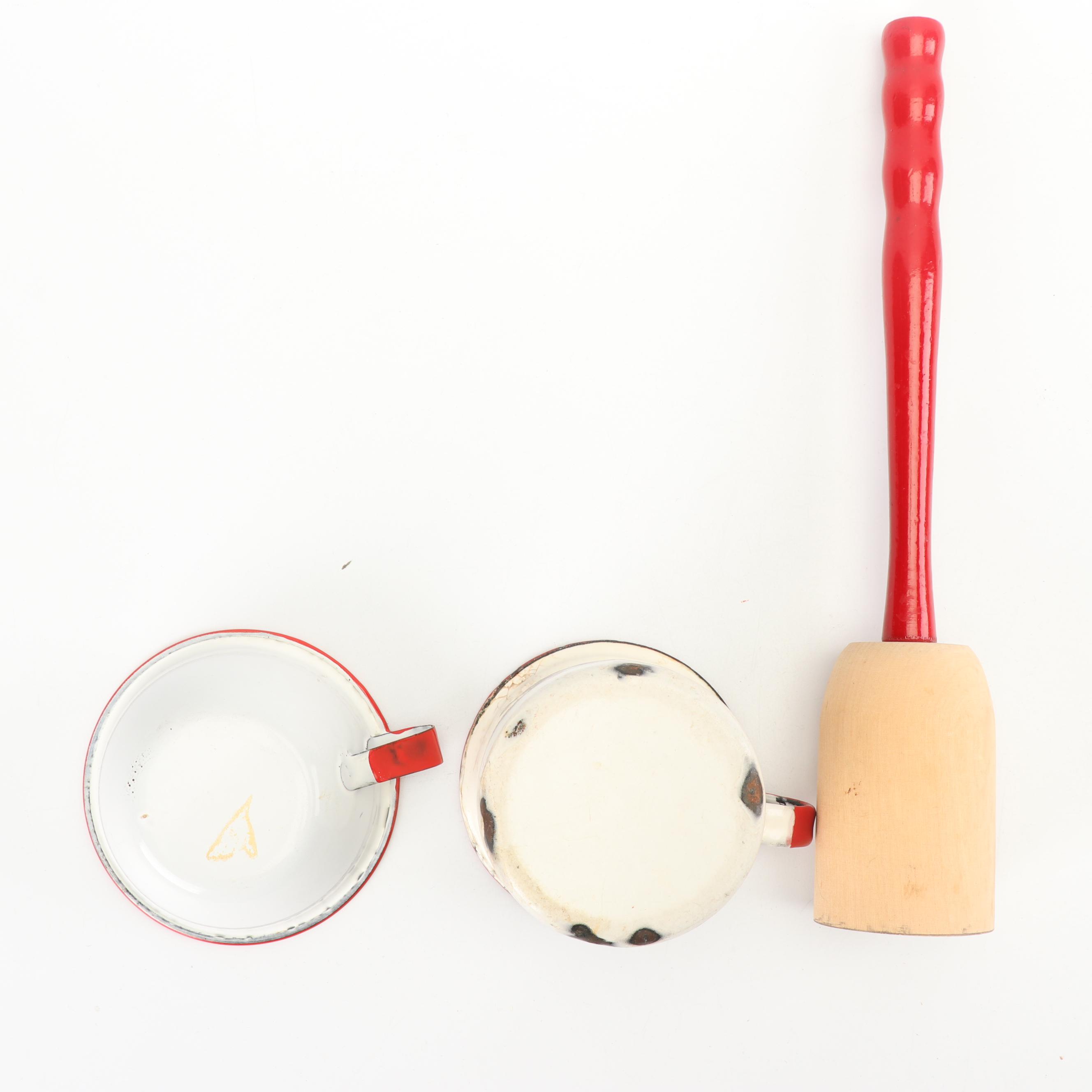 Vintage Kitchen Cook and Serveware including Milk Glass and Enamelware