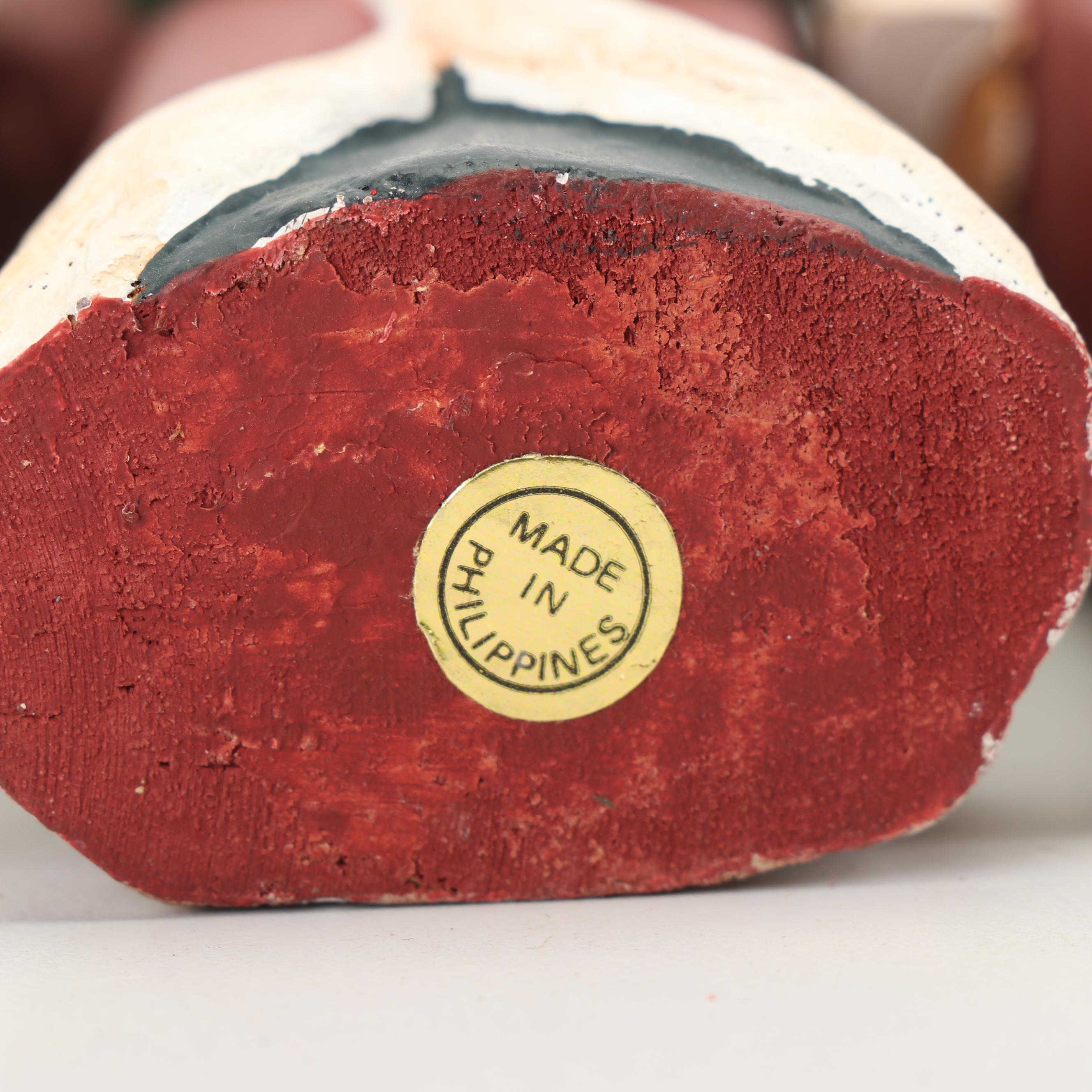 Christmas Wall Décor with Hand-Painted Glass Ornament