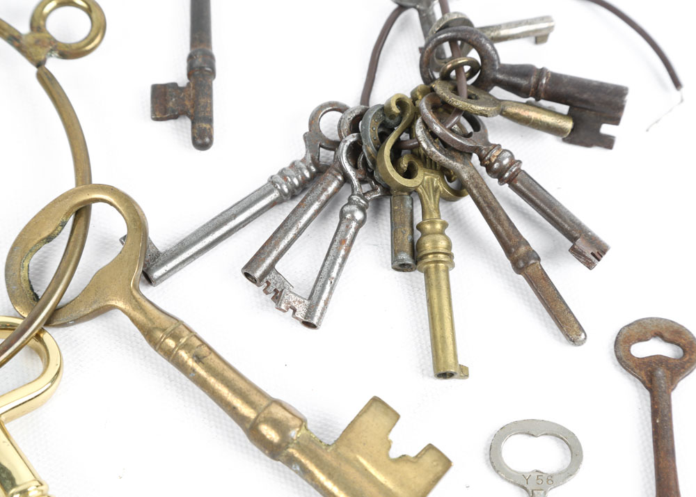 Brass and Metal Skeleton Keys