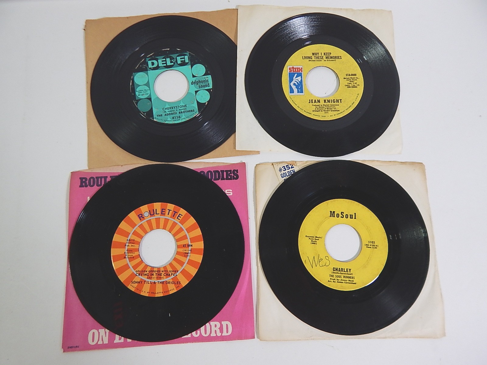 Collection of 1960s/70s 45 RPM Record Albums with Country, Rock, Pop, and R&B