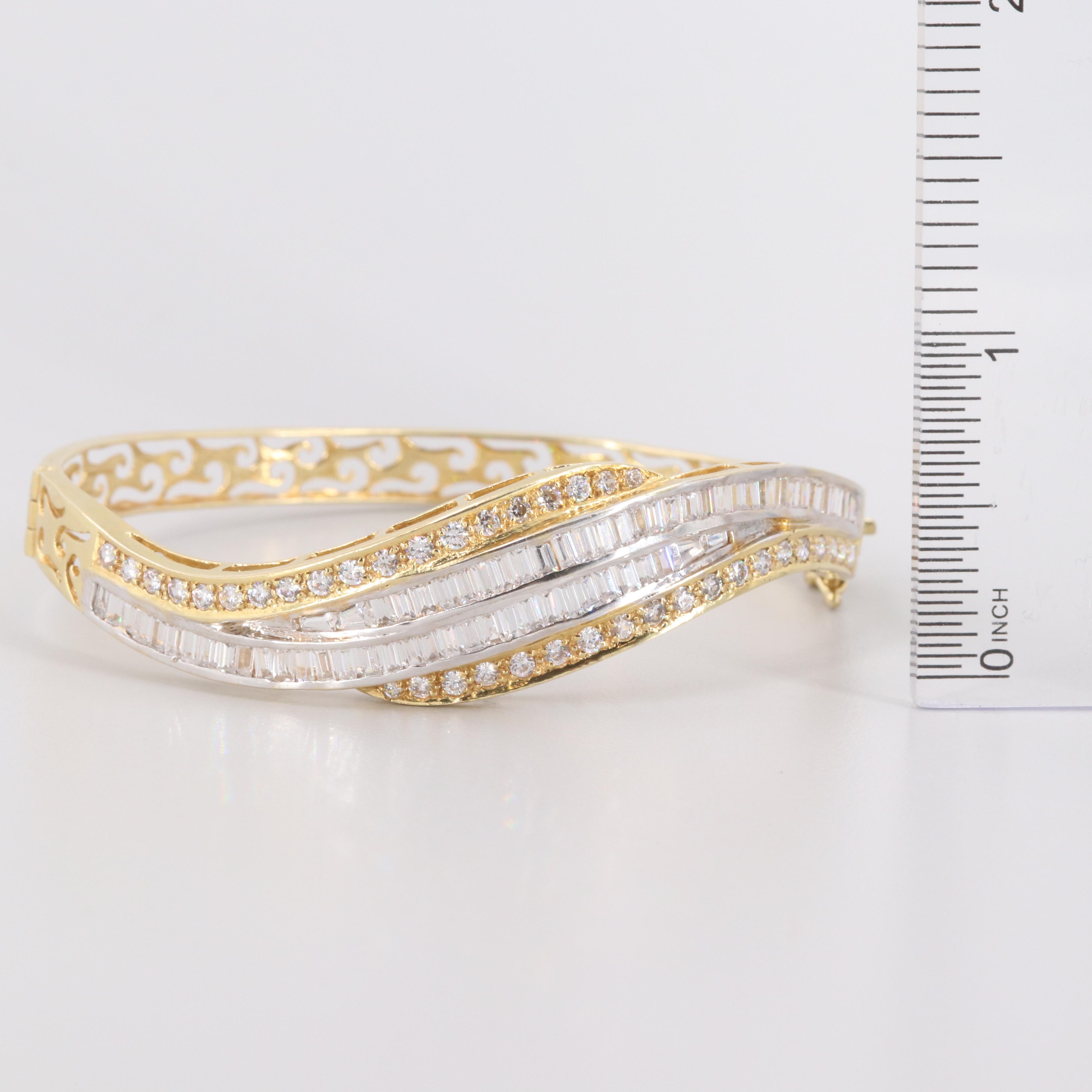 18K Yellow Gold Cubic Zirconia Bangle Bracelet