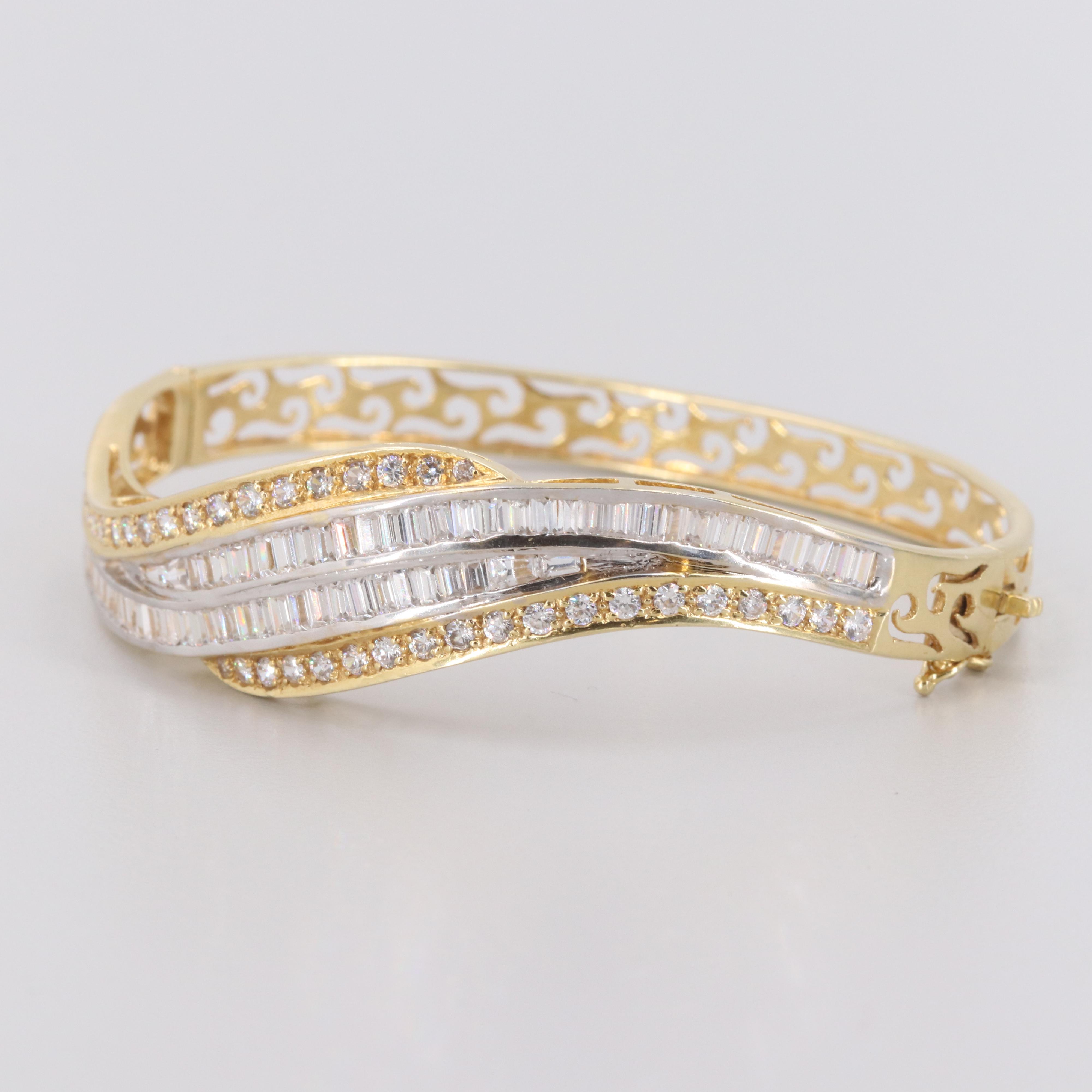 18K Yellow Gold Cubic Zirconia Bangle Bracelet