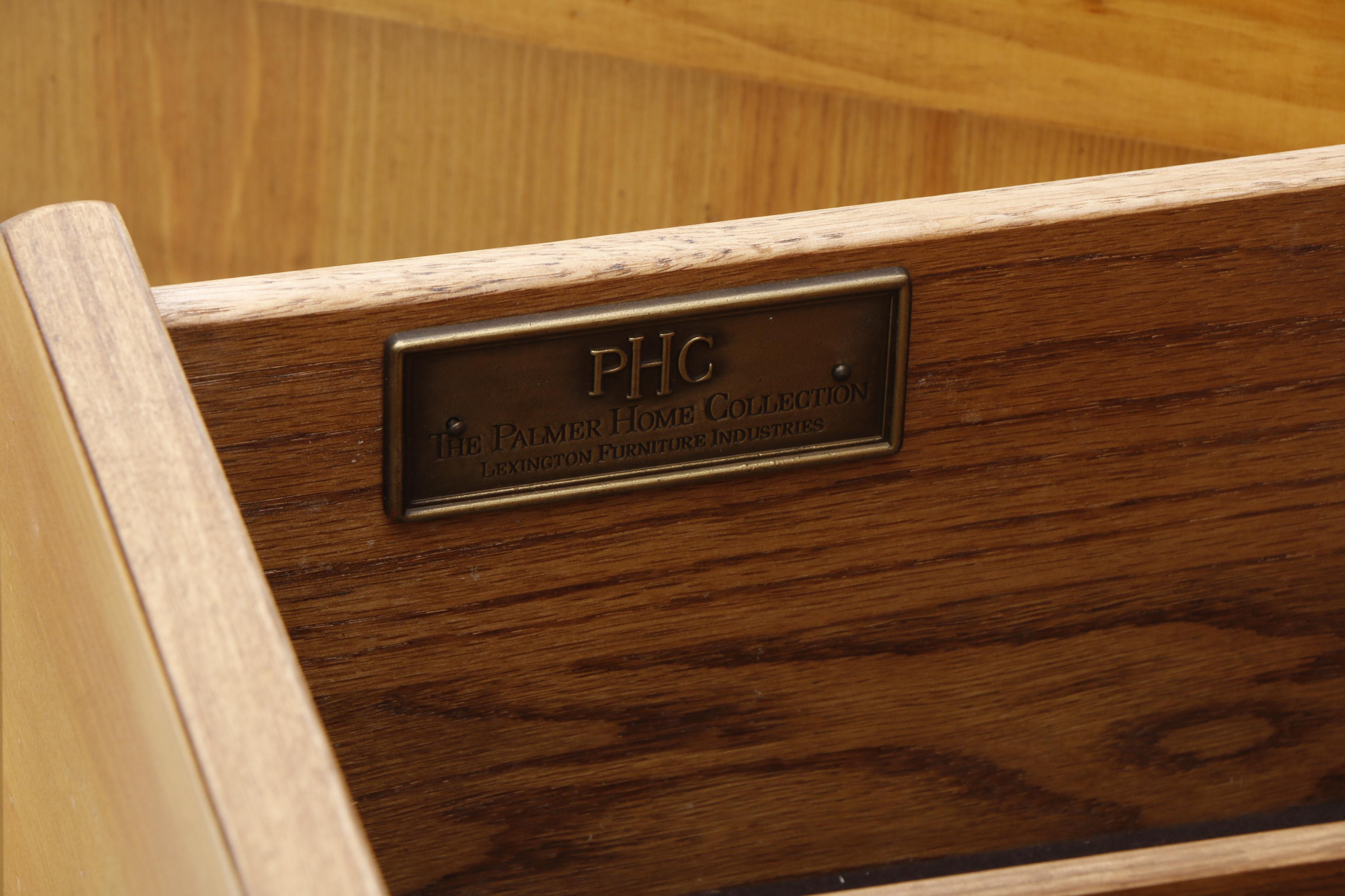 Lexington Furniture Illuminated "Bee Hive" 2-Piece China Hutch and Cabinet