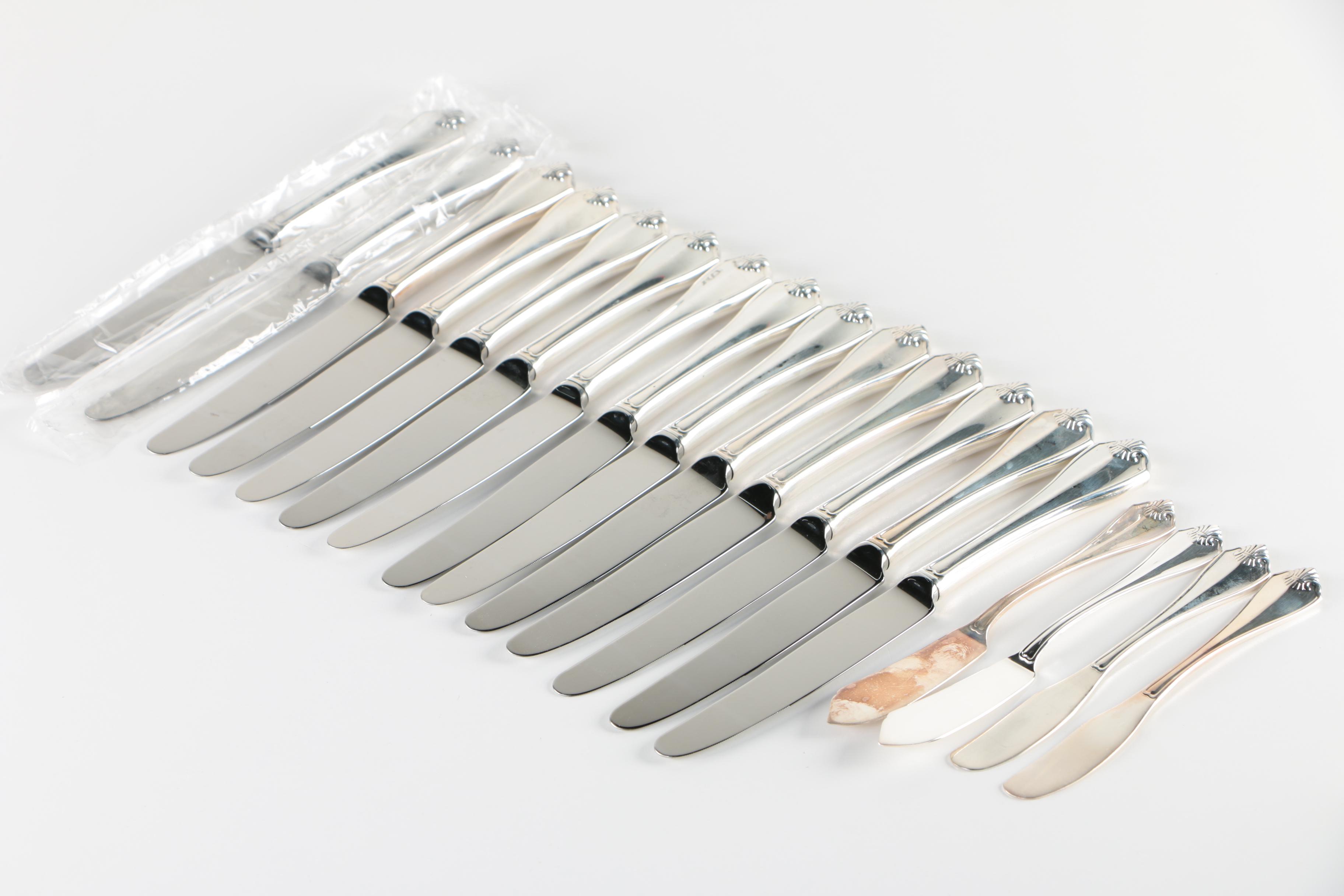 Oneida "King James" Silver Plate Flatware with Chest, Late 20th Century