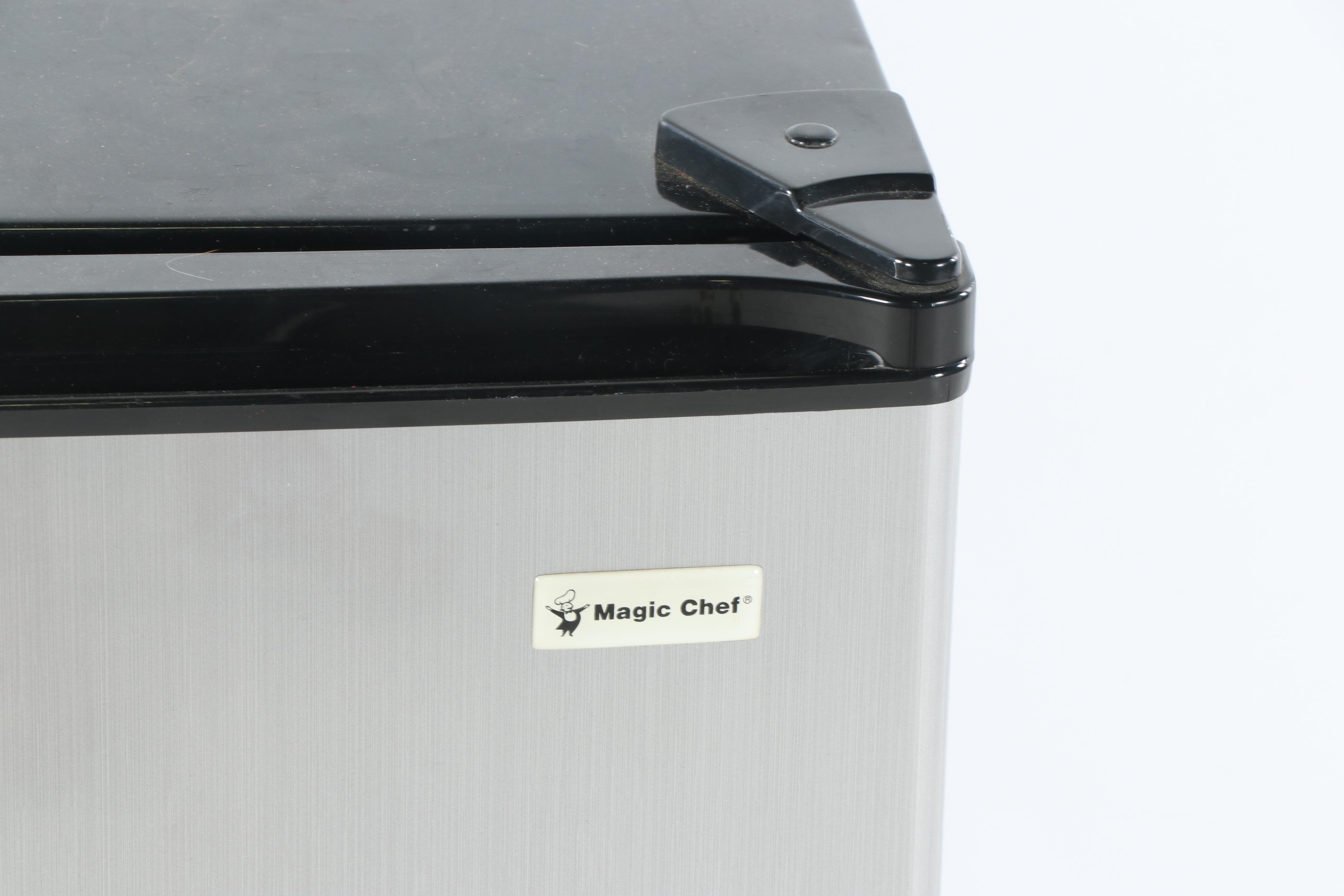Magic Chef Mini Refrigerator