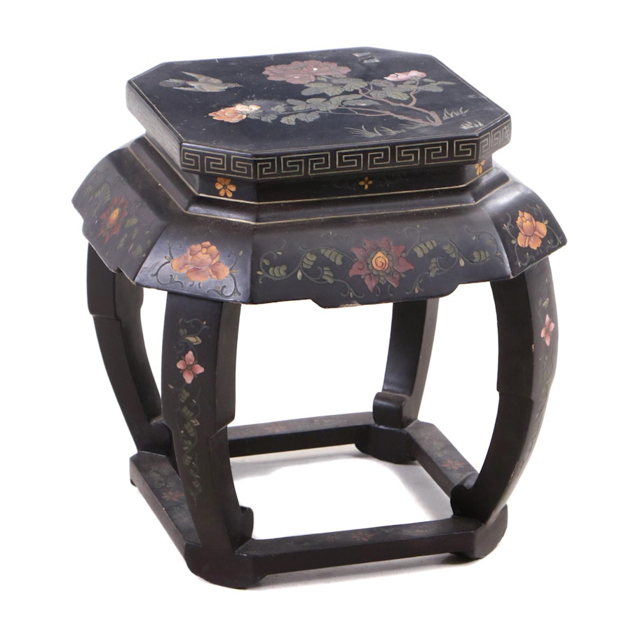 Mid-20th Century Japanese Lacquered Garden Seat in Black