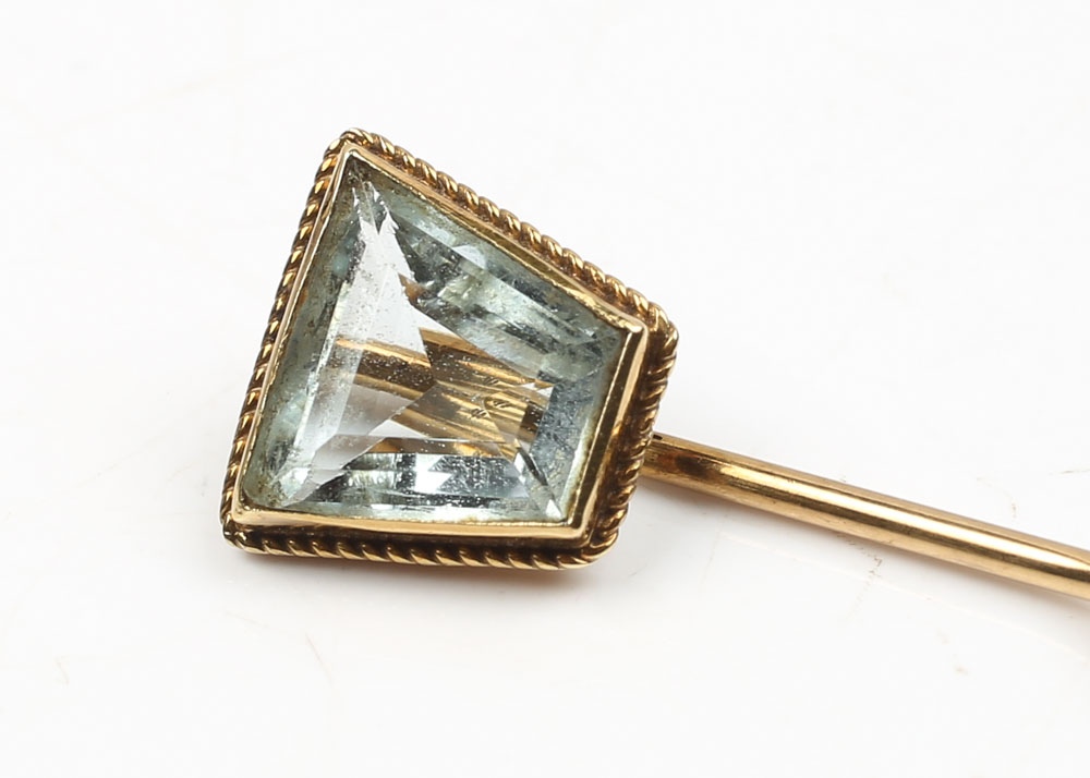 14K Yellow Gold Aquamarine Stick Pin