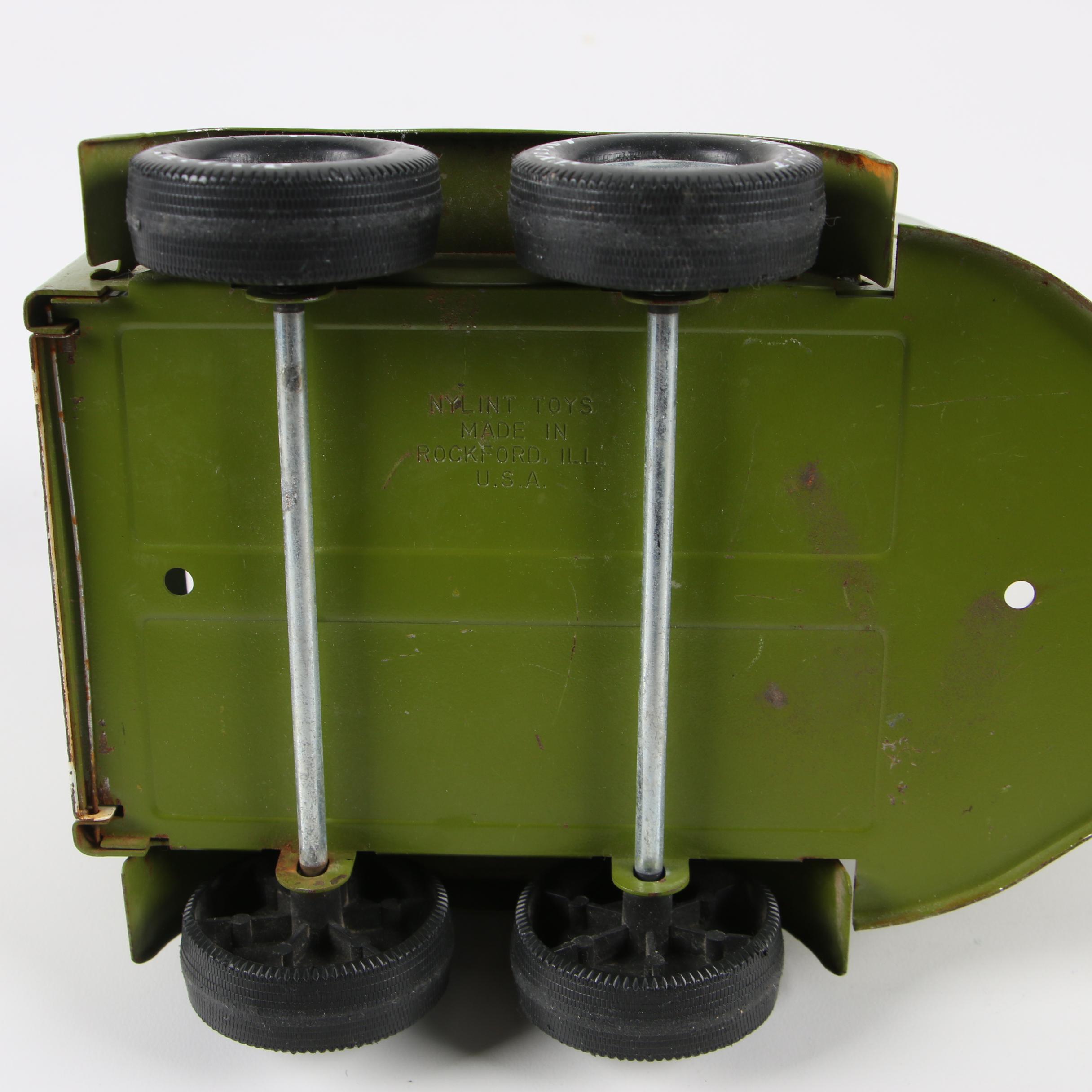 Nylint Toys "Sears Farms" Pressed Steel Horse Trailer, c.1960s