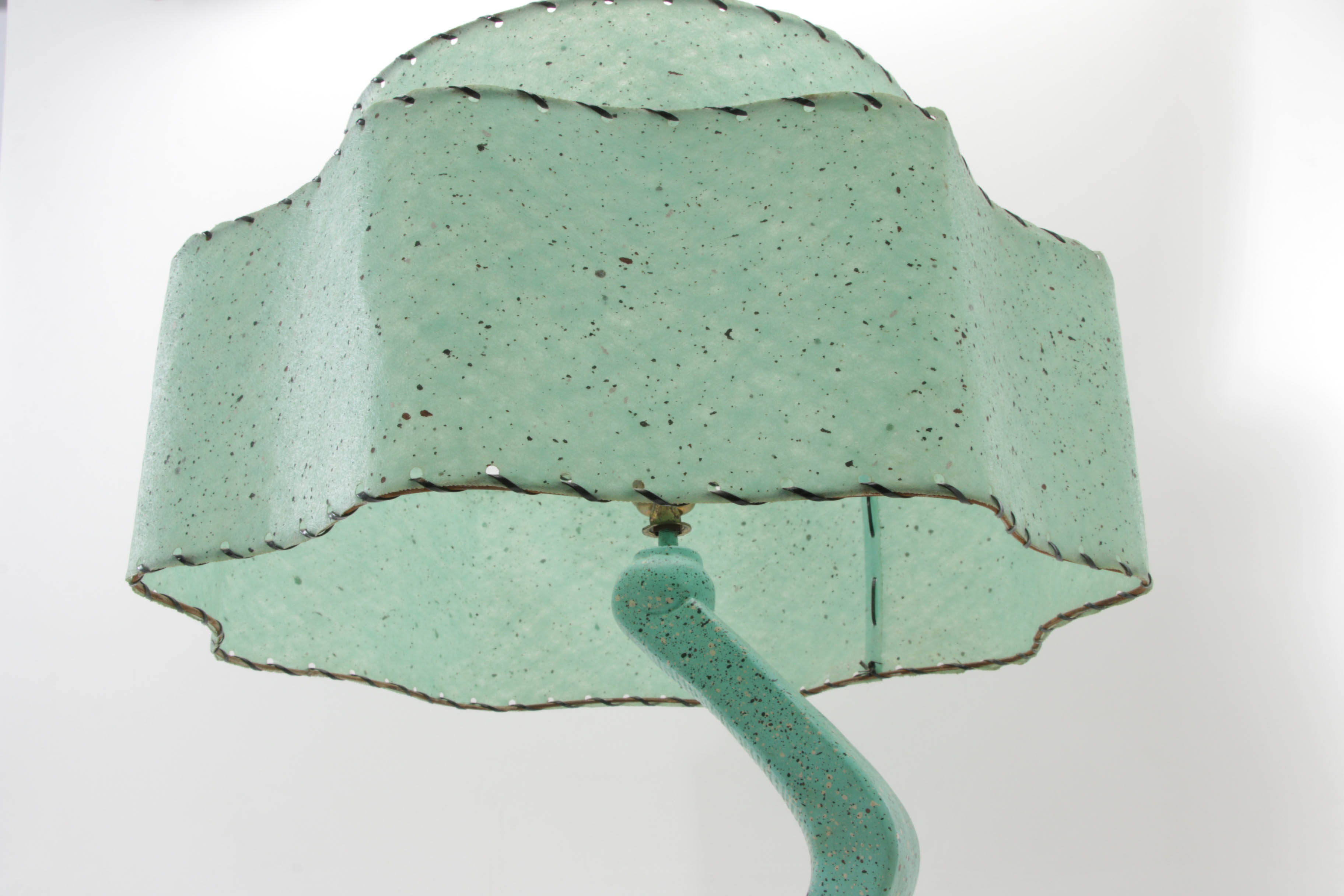 Mid Century Modern Universal Statuary Corp. Table Lamp with Fiberglass Shade