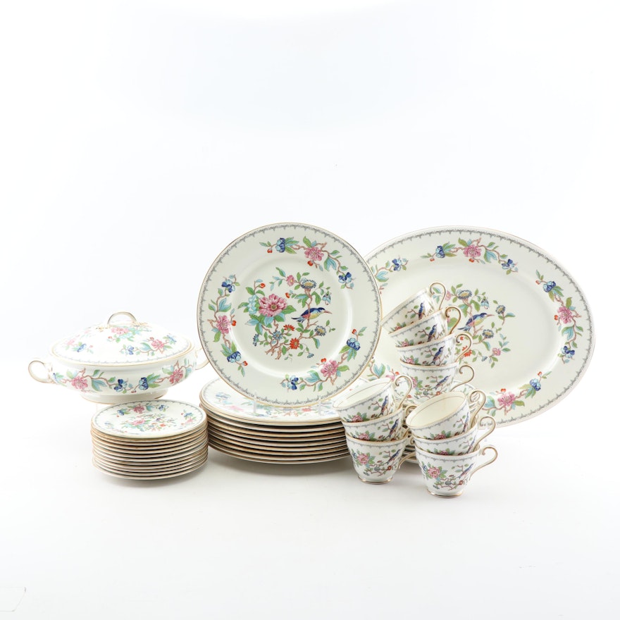 Aynsley "Pembroke" Bone China Dinnerware Set