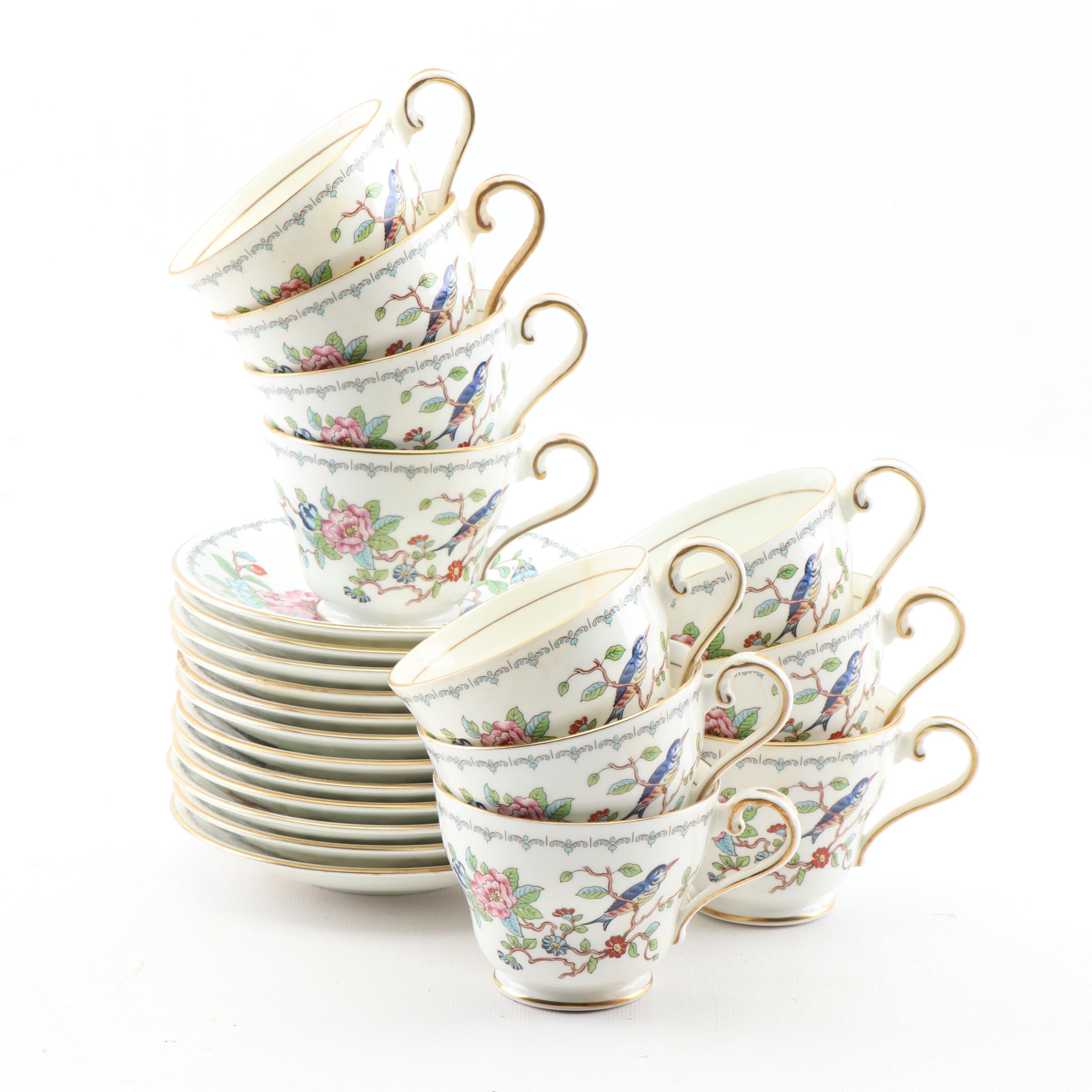 Aynsley "Pembroke" Bone China Dinnerware Set