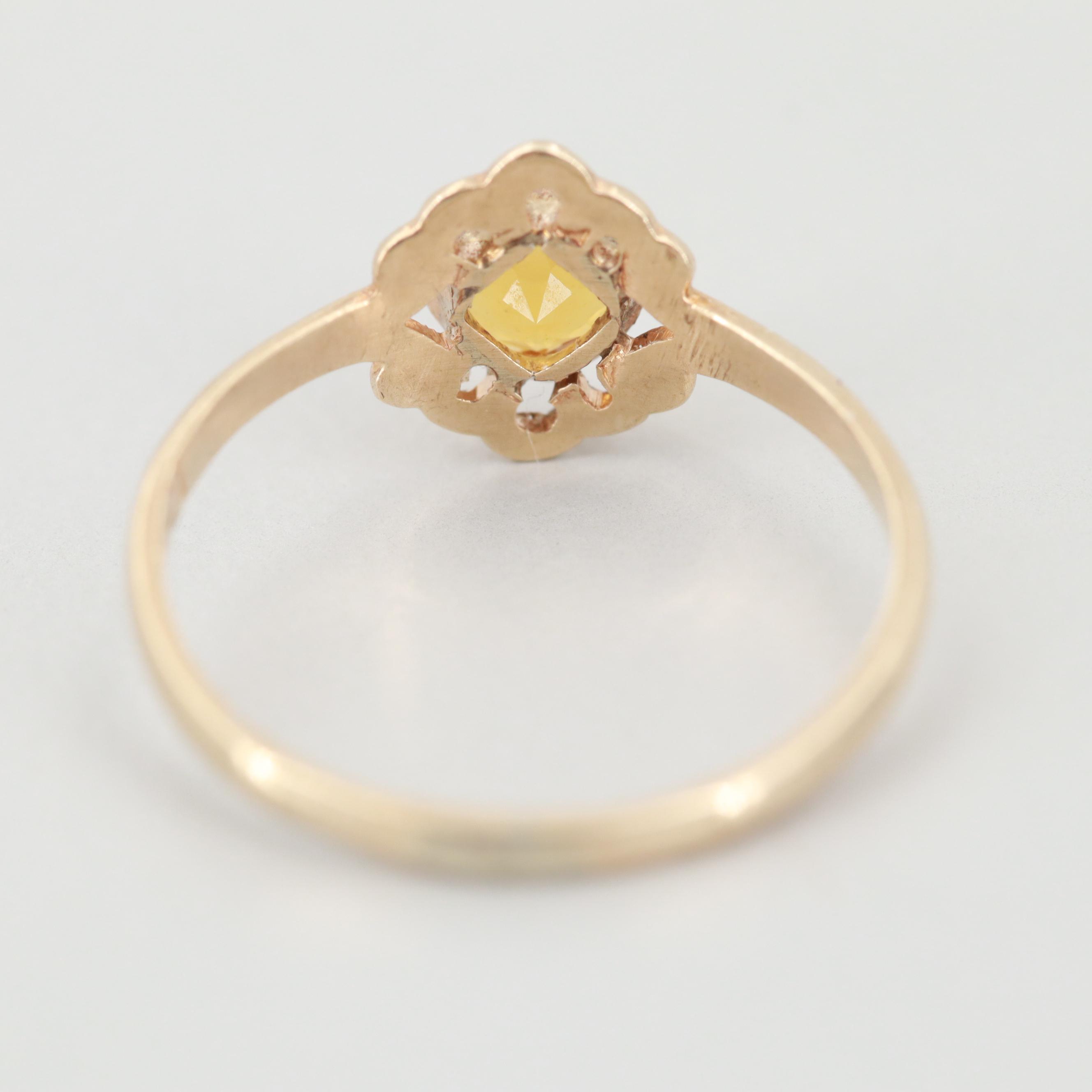 Plainville Stock Co. 10K Yellow Gold Glass Ring