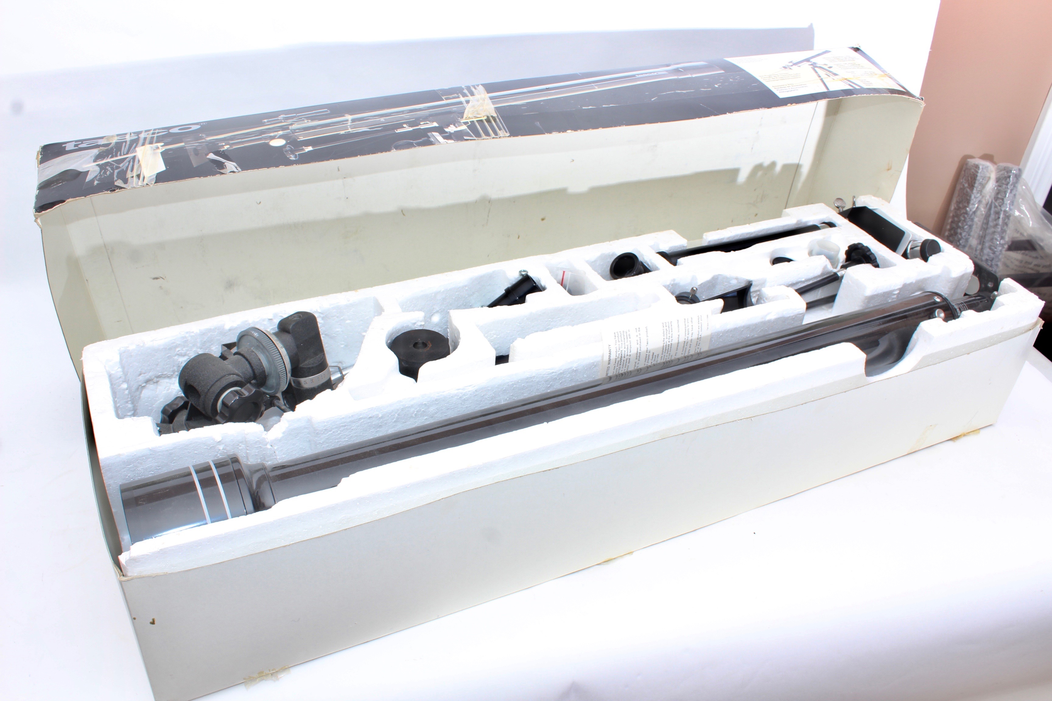 Tasco 675 x 60mm Refractor Telescope with Tripod and Box, Circa 1990