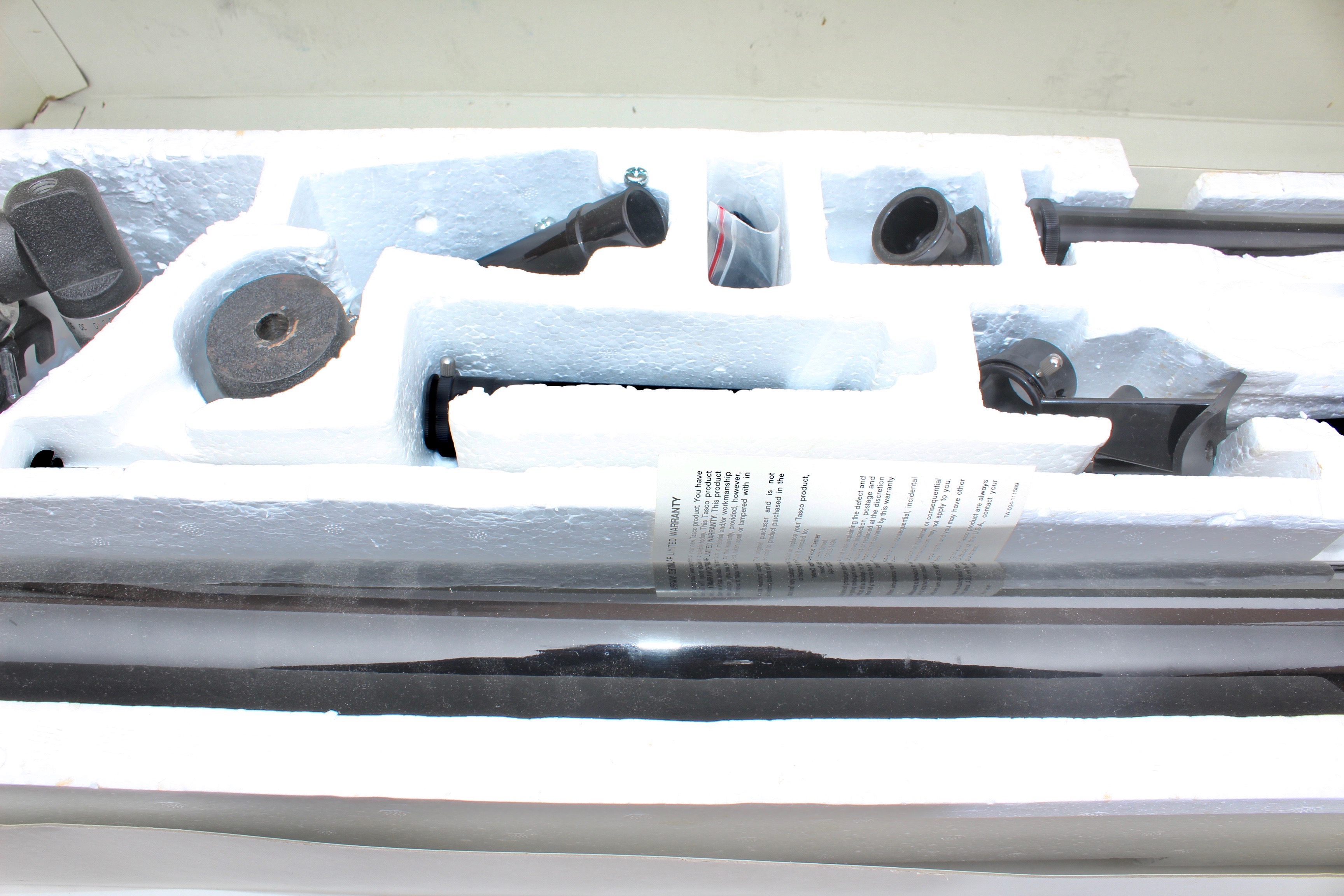 Tasco 675 x 60mm Refractor Telescope with Tripod and Box, Circa 1990