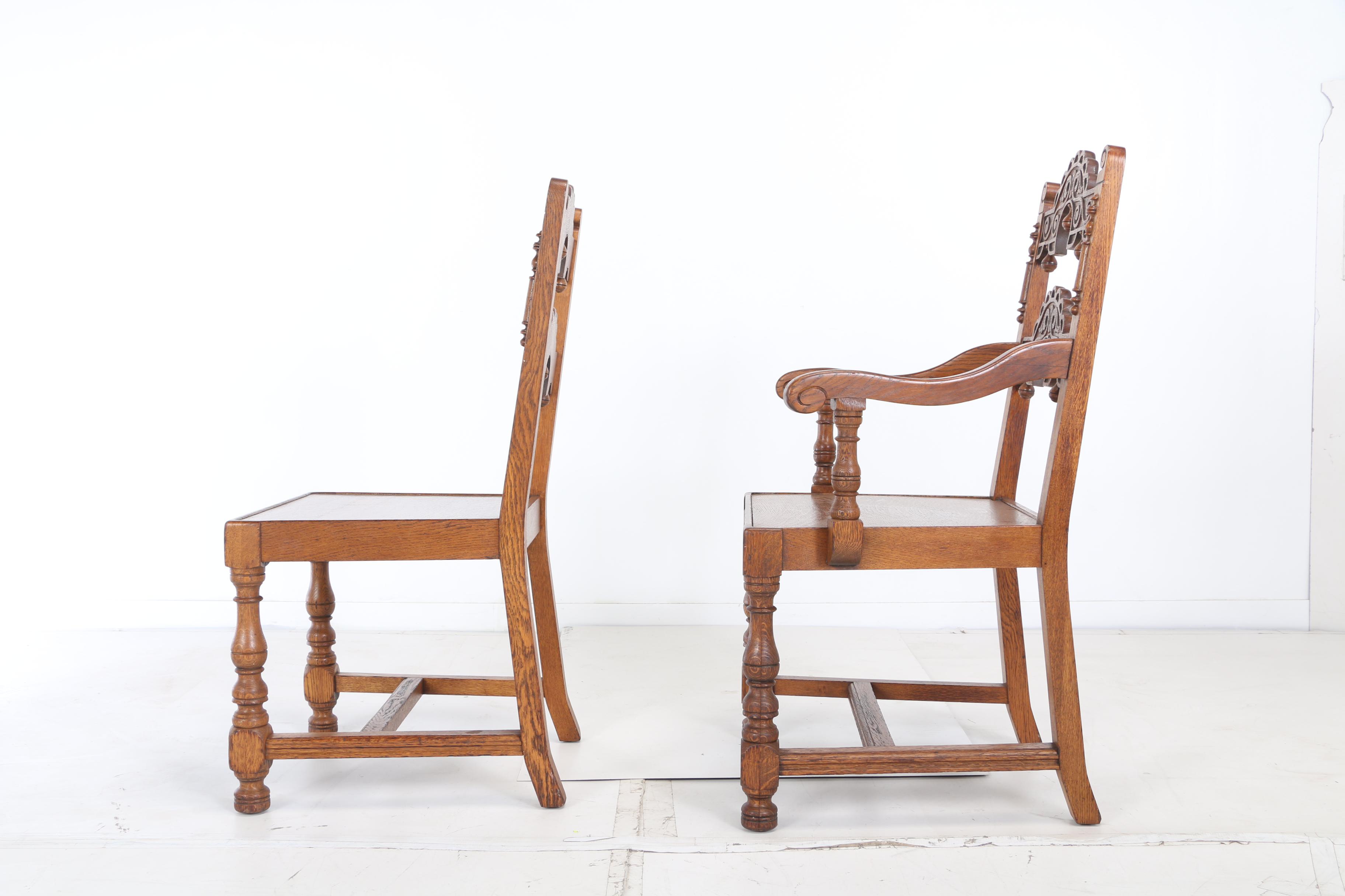 Jacobean Style Oak Draw Leaf Dining Set by Sligh Furniture Co., Early 20th Cent.