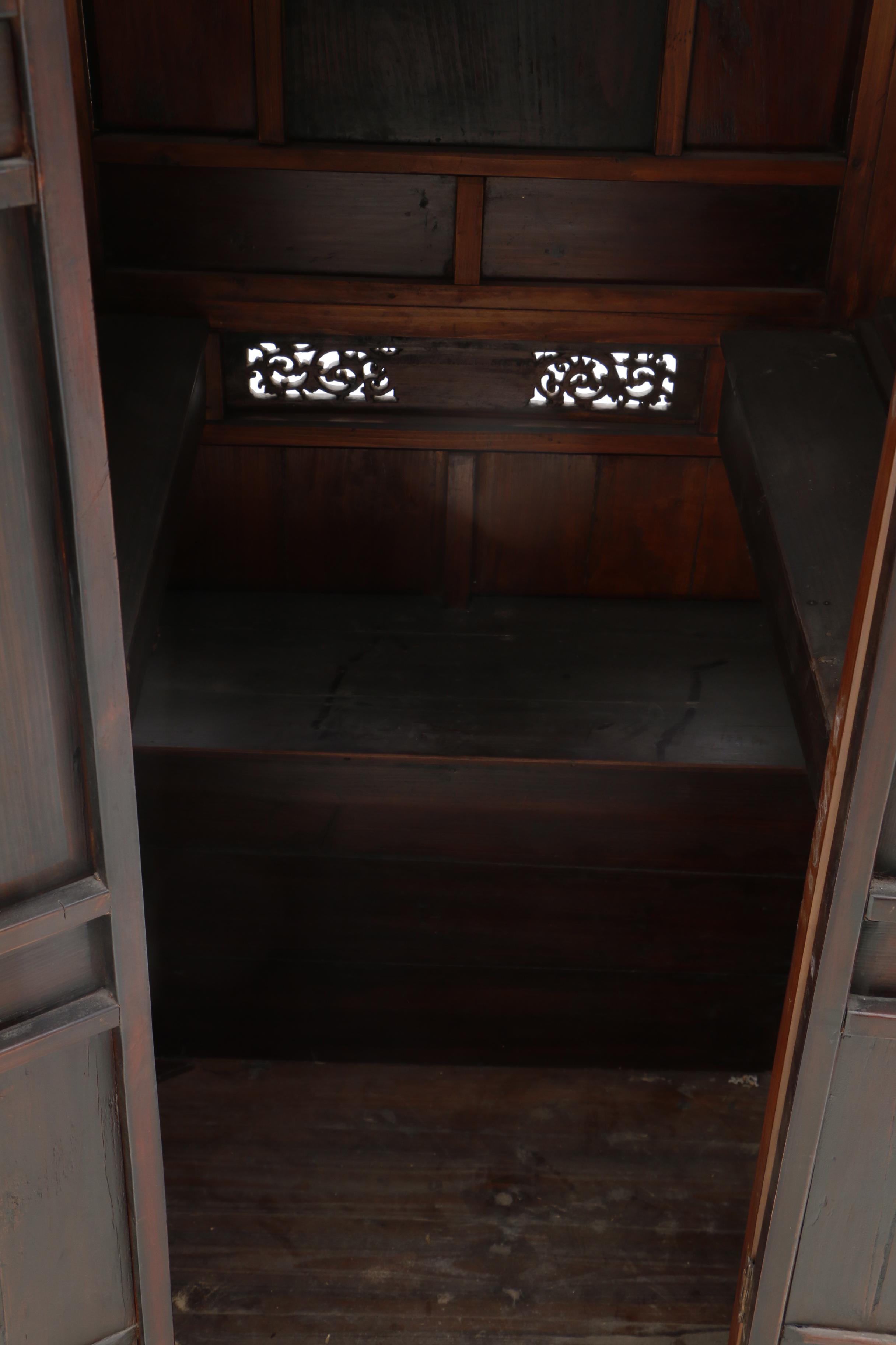 Chinese Painted and Carved Wood Bridal Sedan Chair, Qing Dynasty