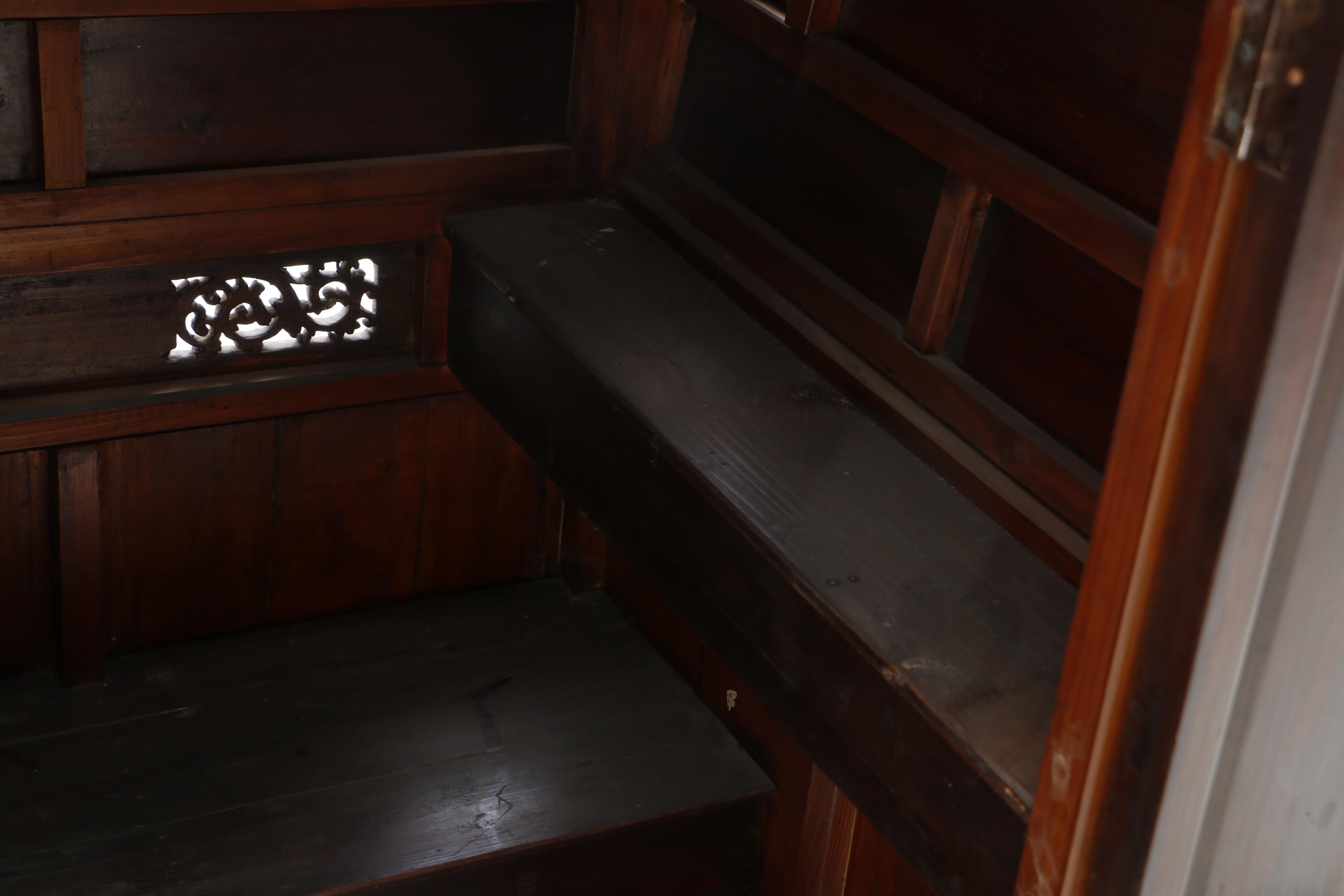 Chinese Painted and Carved Wood Bridal Sedan Chair, Qing Dynasty