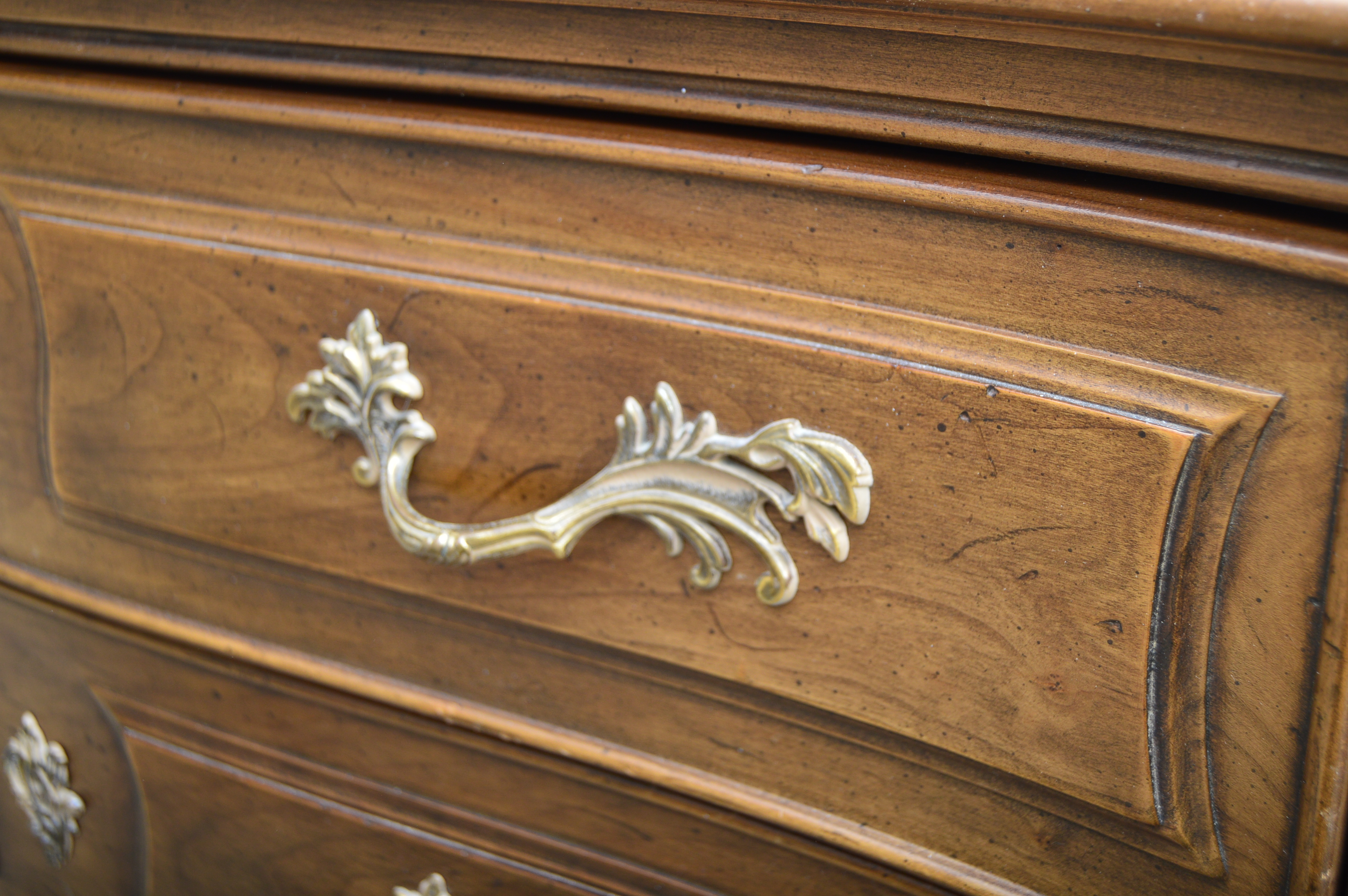 Henredon French Provincial Style "Custom Folio Two" Six-Drawer Chest