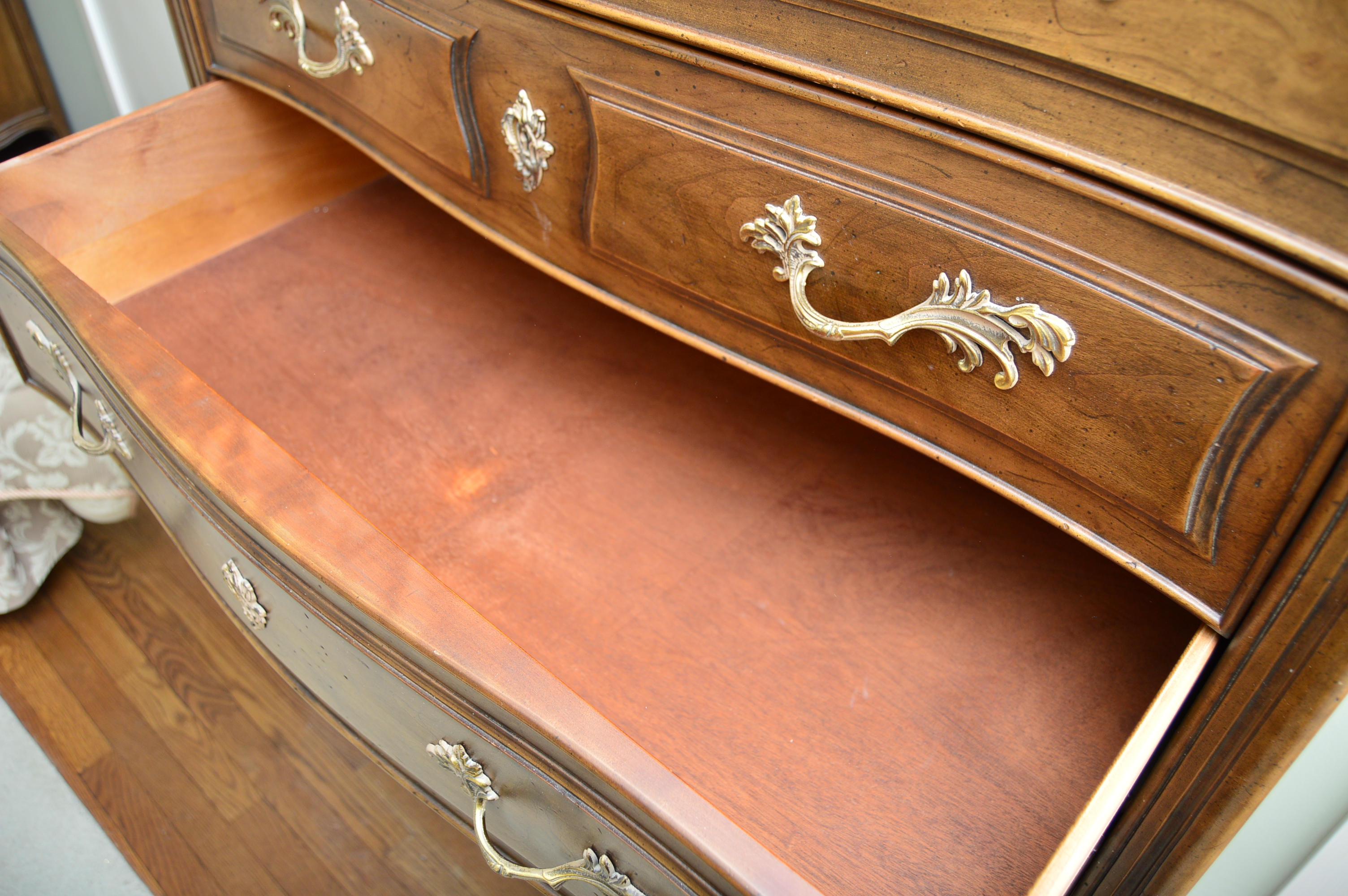 Henredon French Provincial Style "Custom Folio Two" Six-Drawer Chest