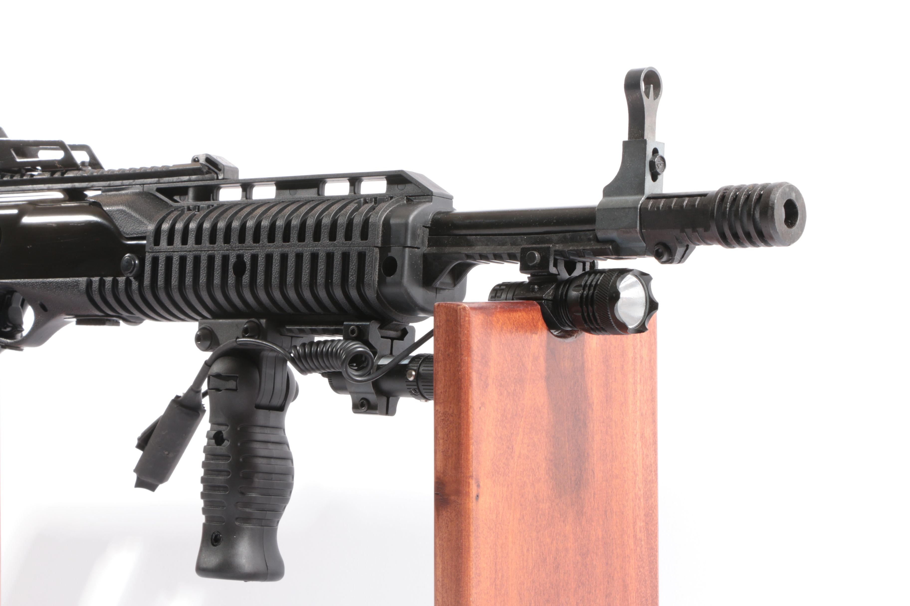 Hi-Point Model 995 Semi-Automatic 9mm Parabellum Rifle