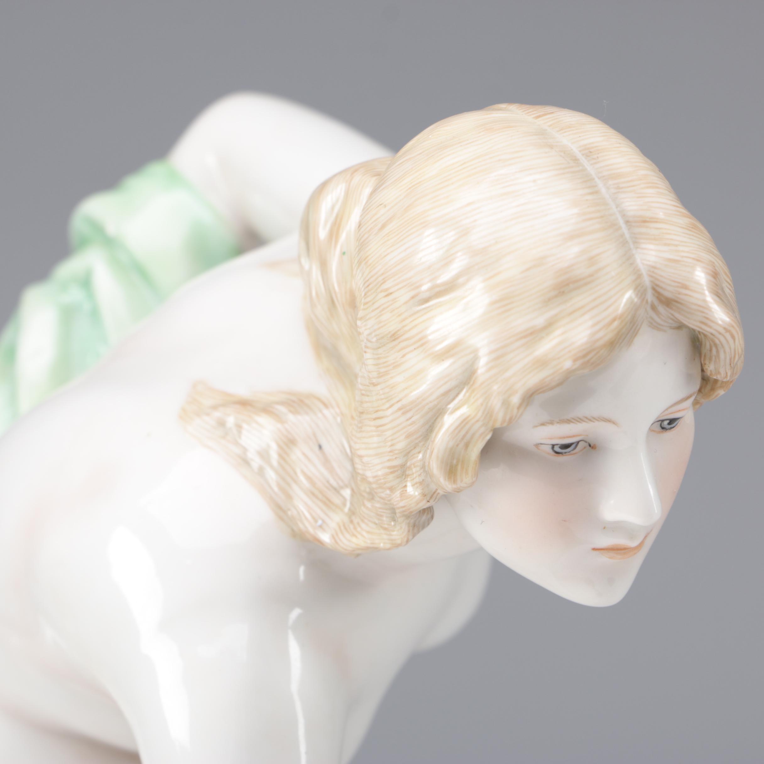 Porzellanmanufaktur Kister Porcelain Figurine, 1925-1972