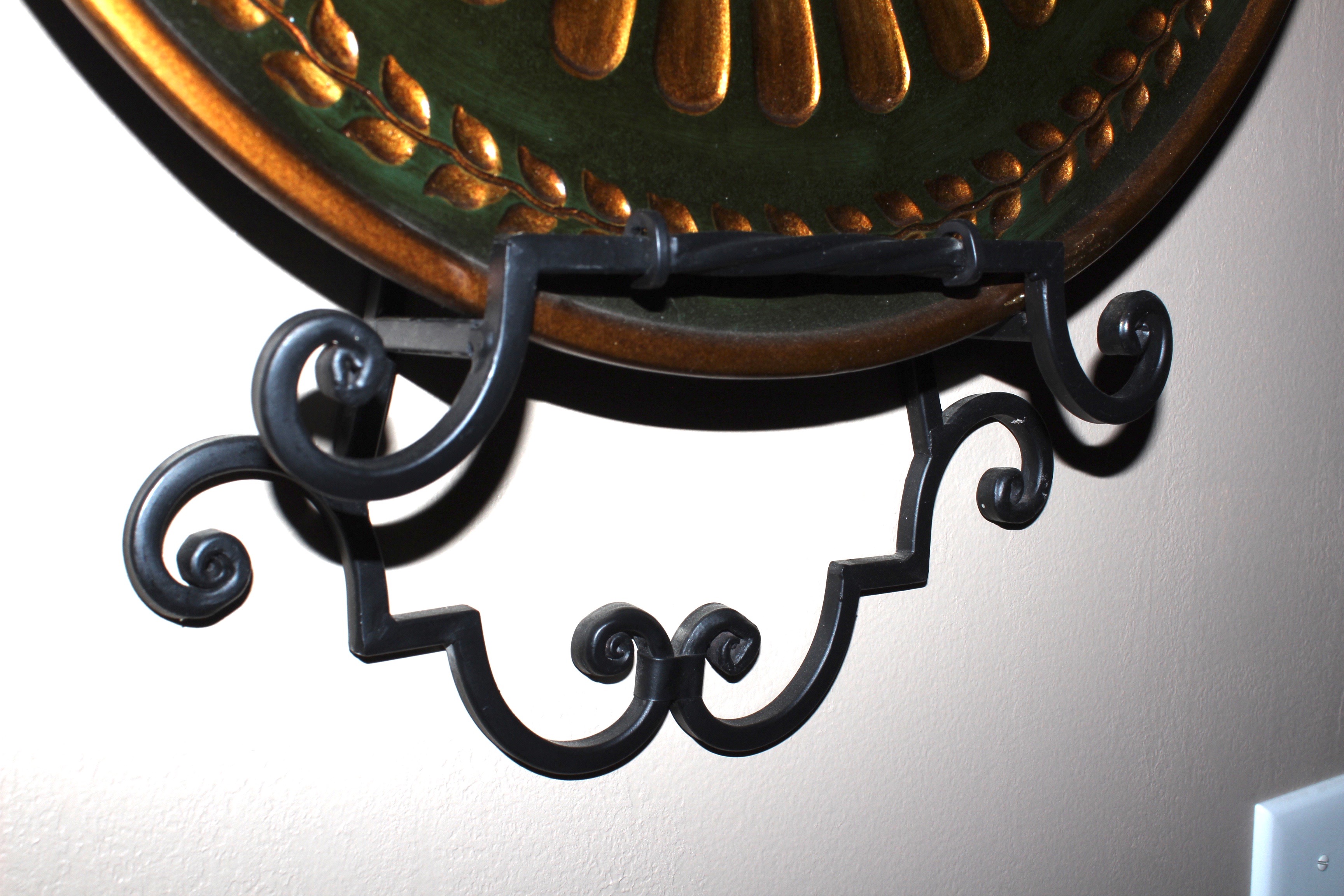 Raymond Waites Collection Plate Decor For Toyo