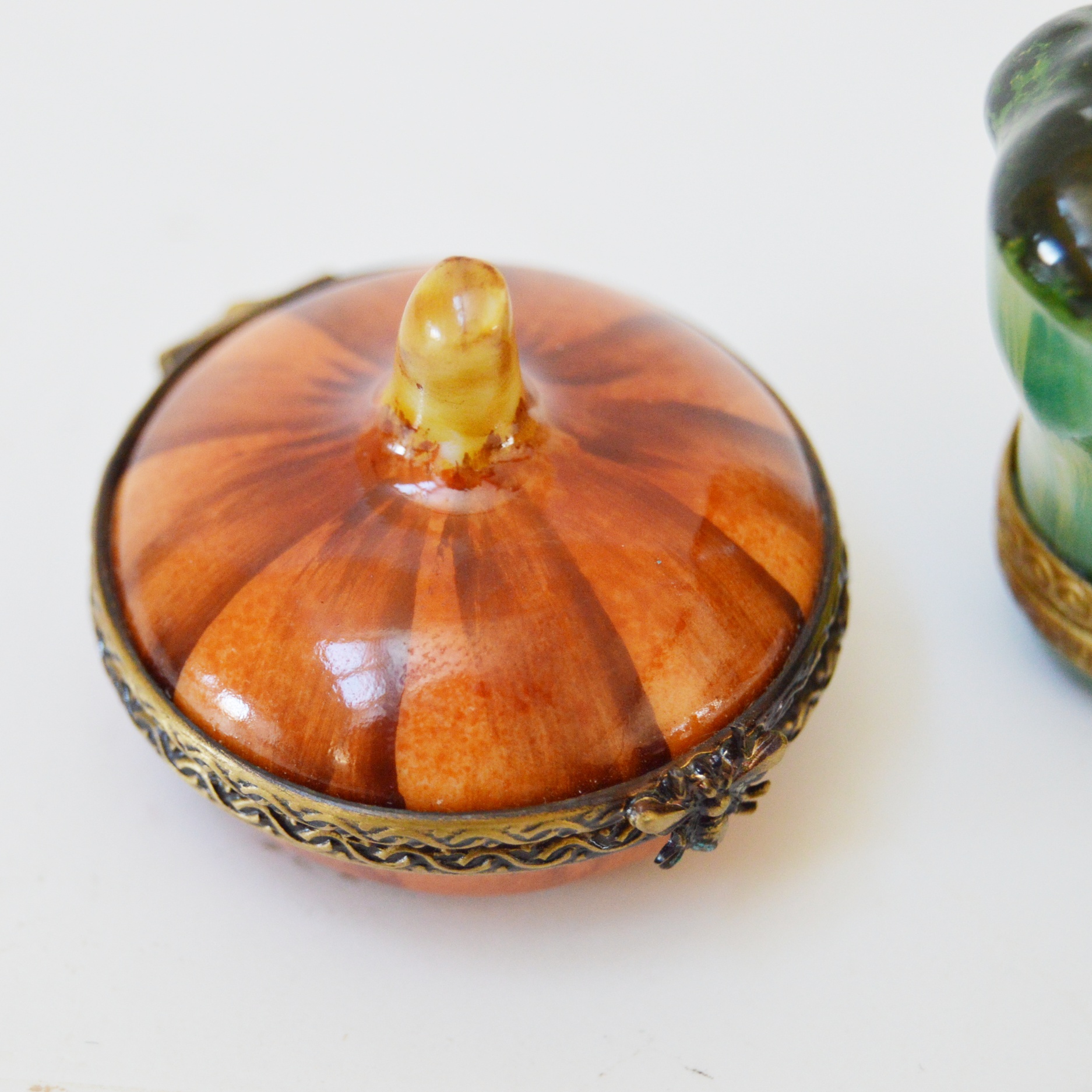 Limoges Peint Main Porcelain Trinket Boxes