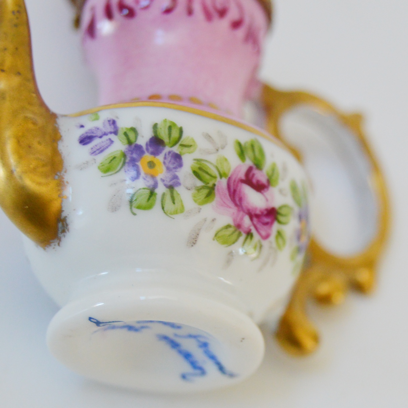 Limoges Peint Main Porcelain Trinket Boxes