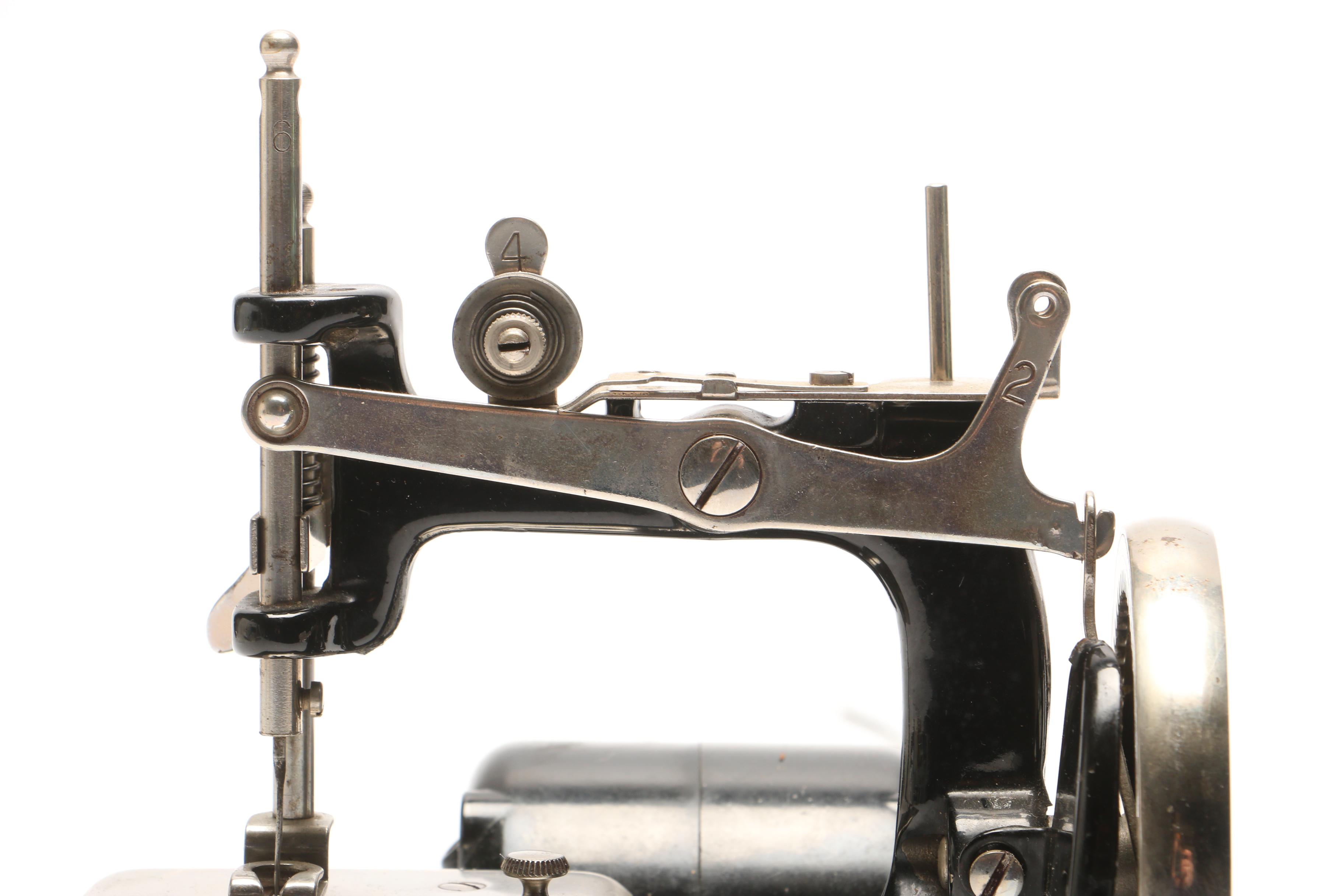 1930s-1940s Singer Child's Electric Mini Sewing Machine