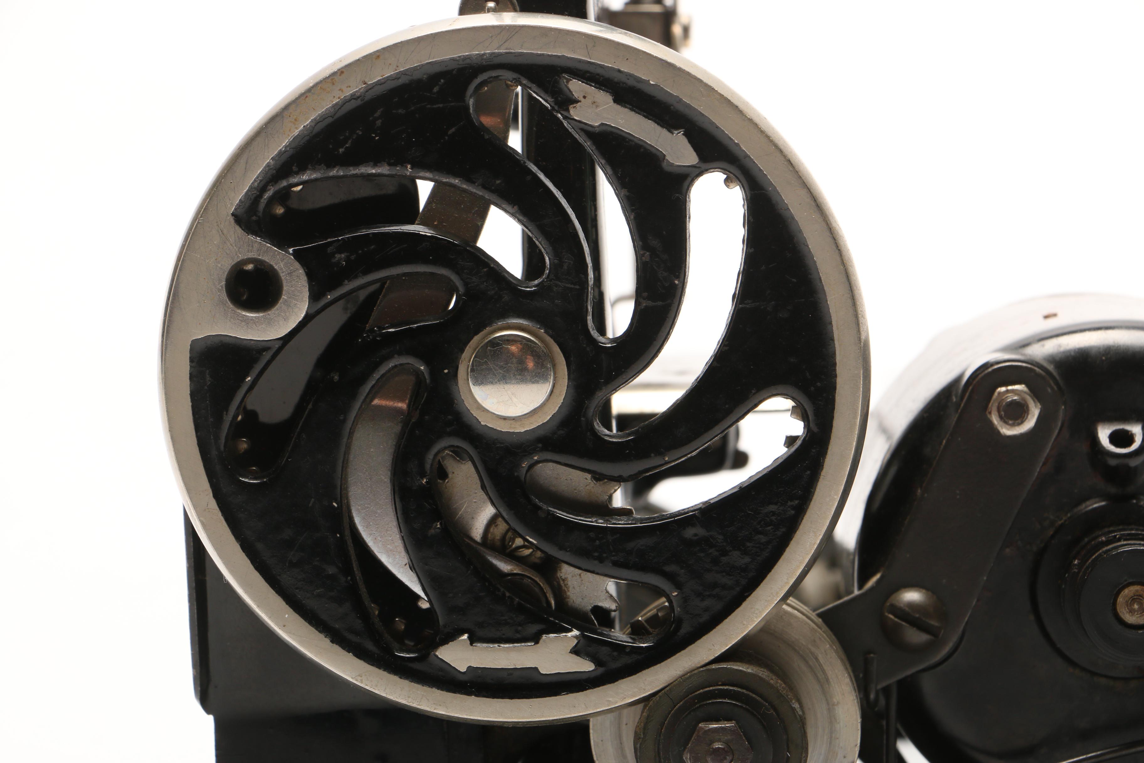 1930s-1940s Singer Child's Electric Mini Sewing Machine