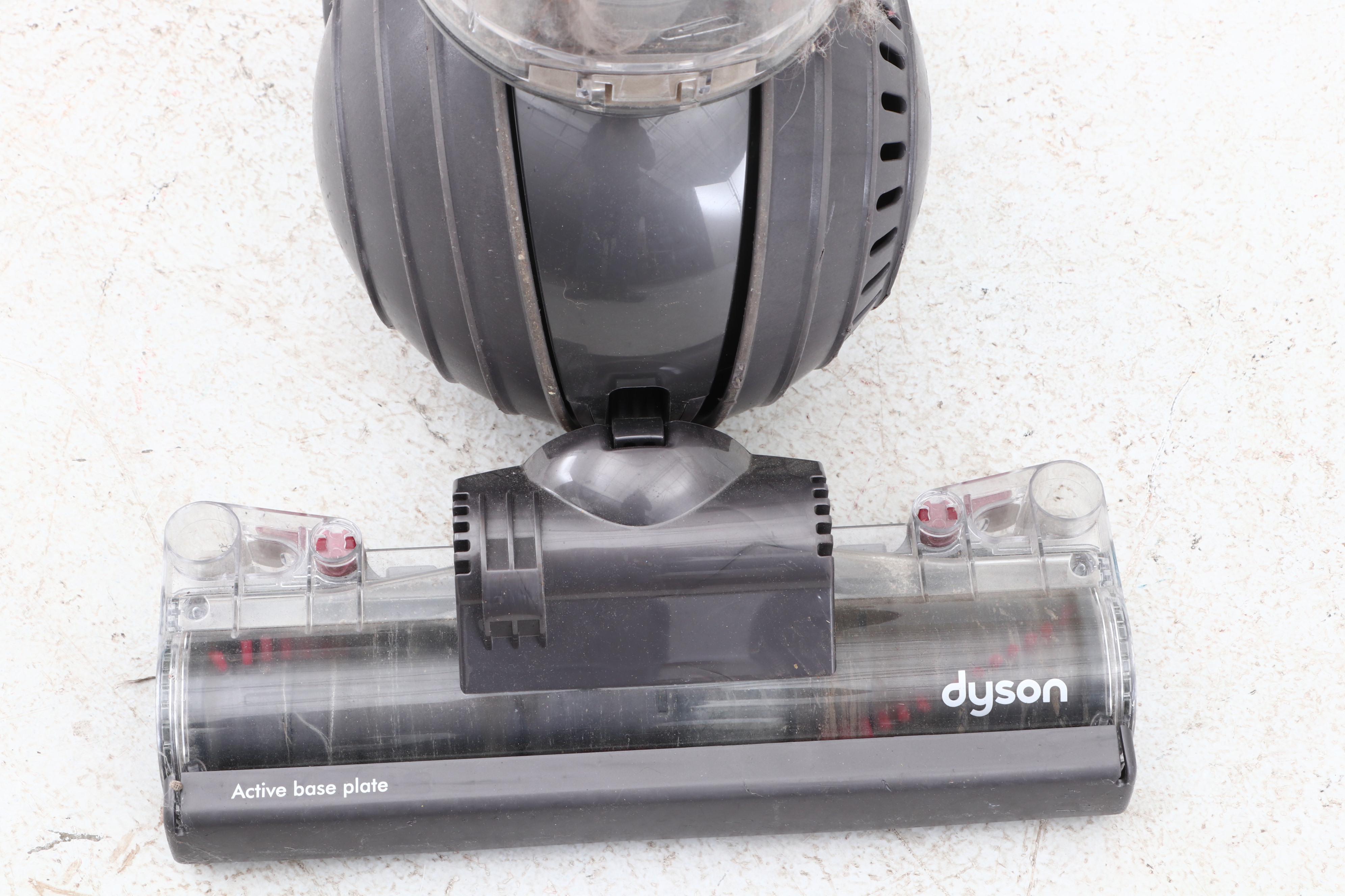 Dyson DC40 Vacuum Cleaner