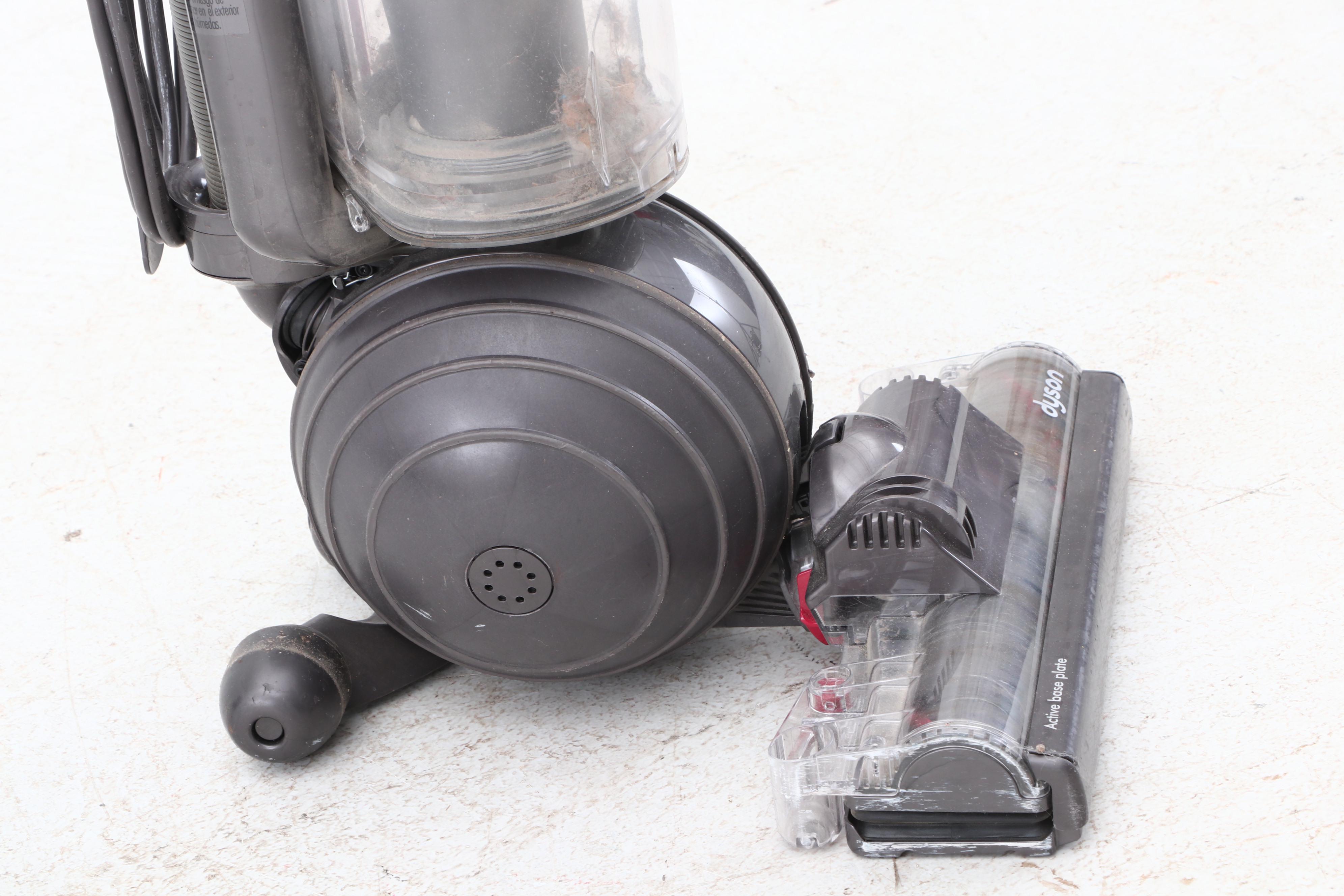 Dyson DC40 Vacuum Cleaner