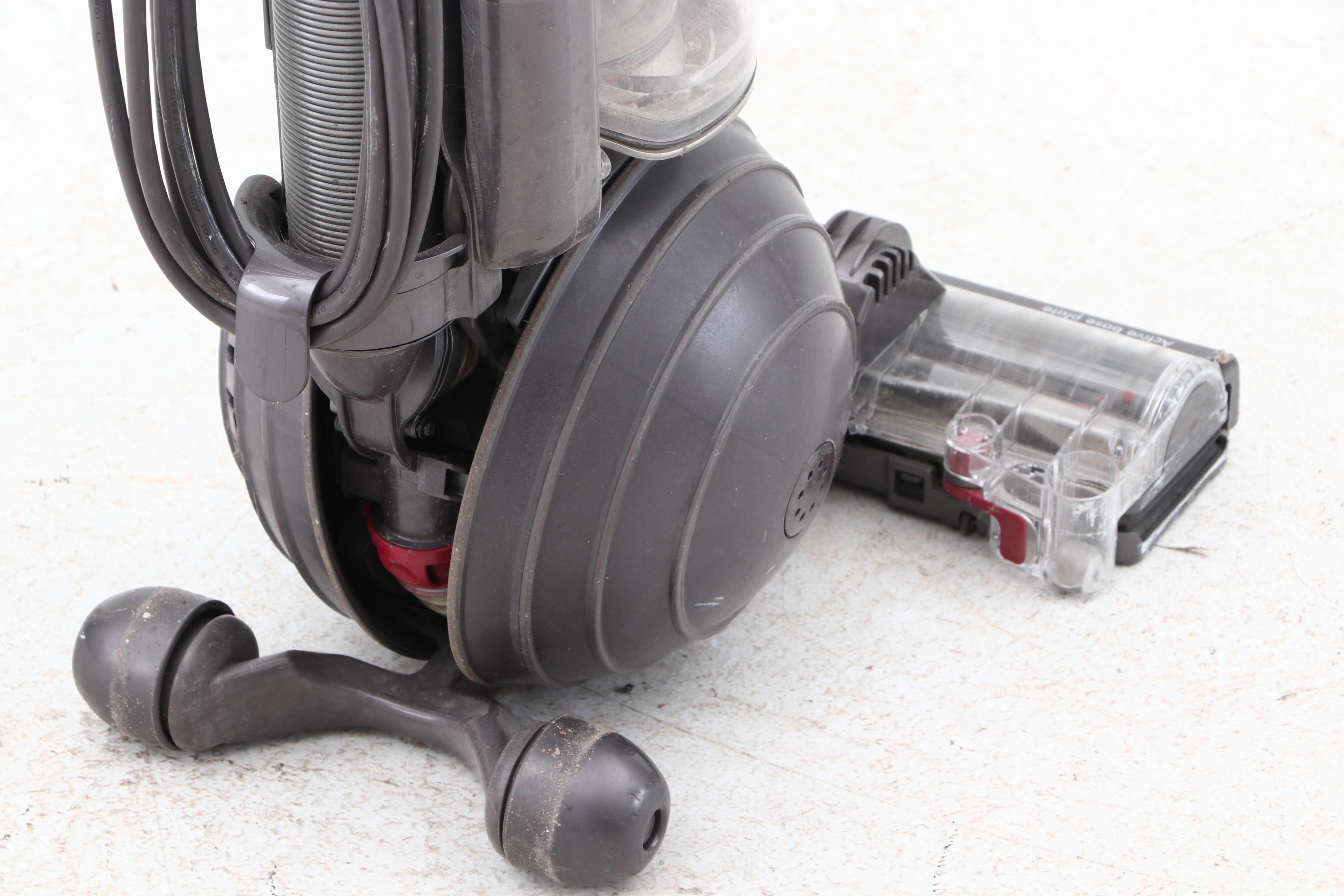 Dyson DC40 Vacuum Cleaner