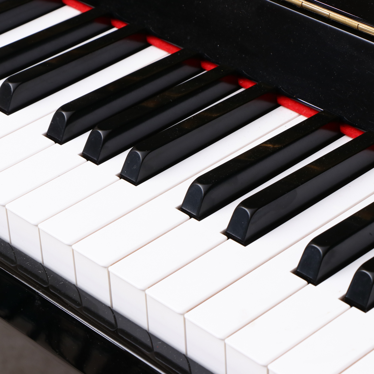 Yamaha GranTouch Disklavier Baby Grand Piano