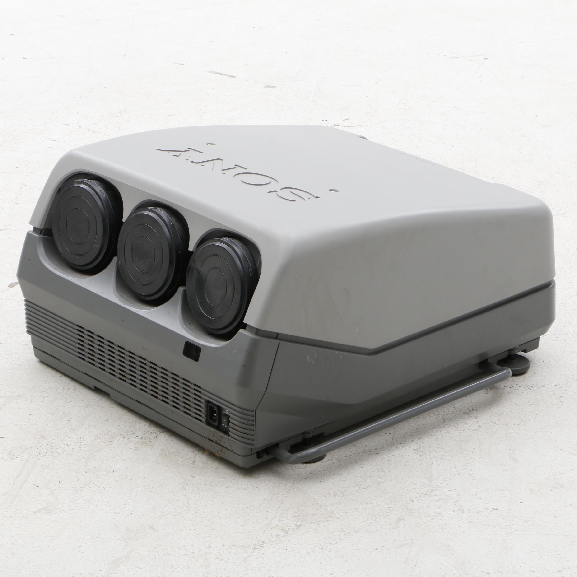 Sony Denon VPH-D50HTU CRT Multiscan Projector