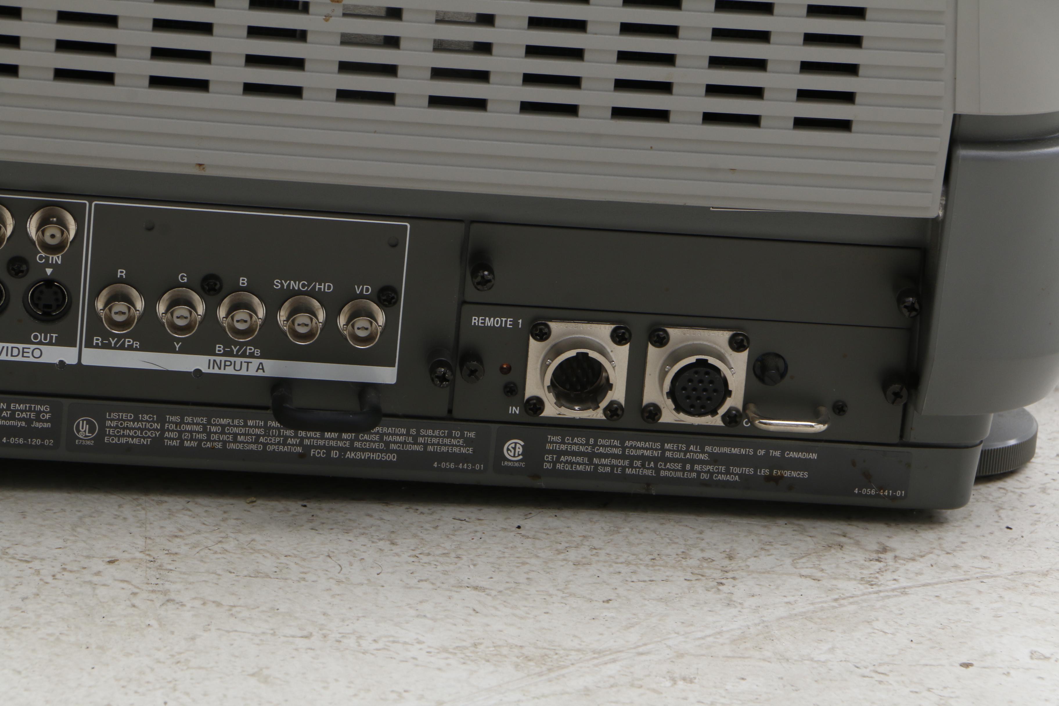 Sony Denon VPH-D50HTU CRT Multiscan Projector