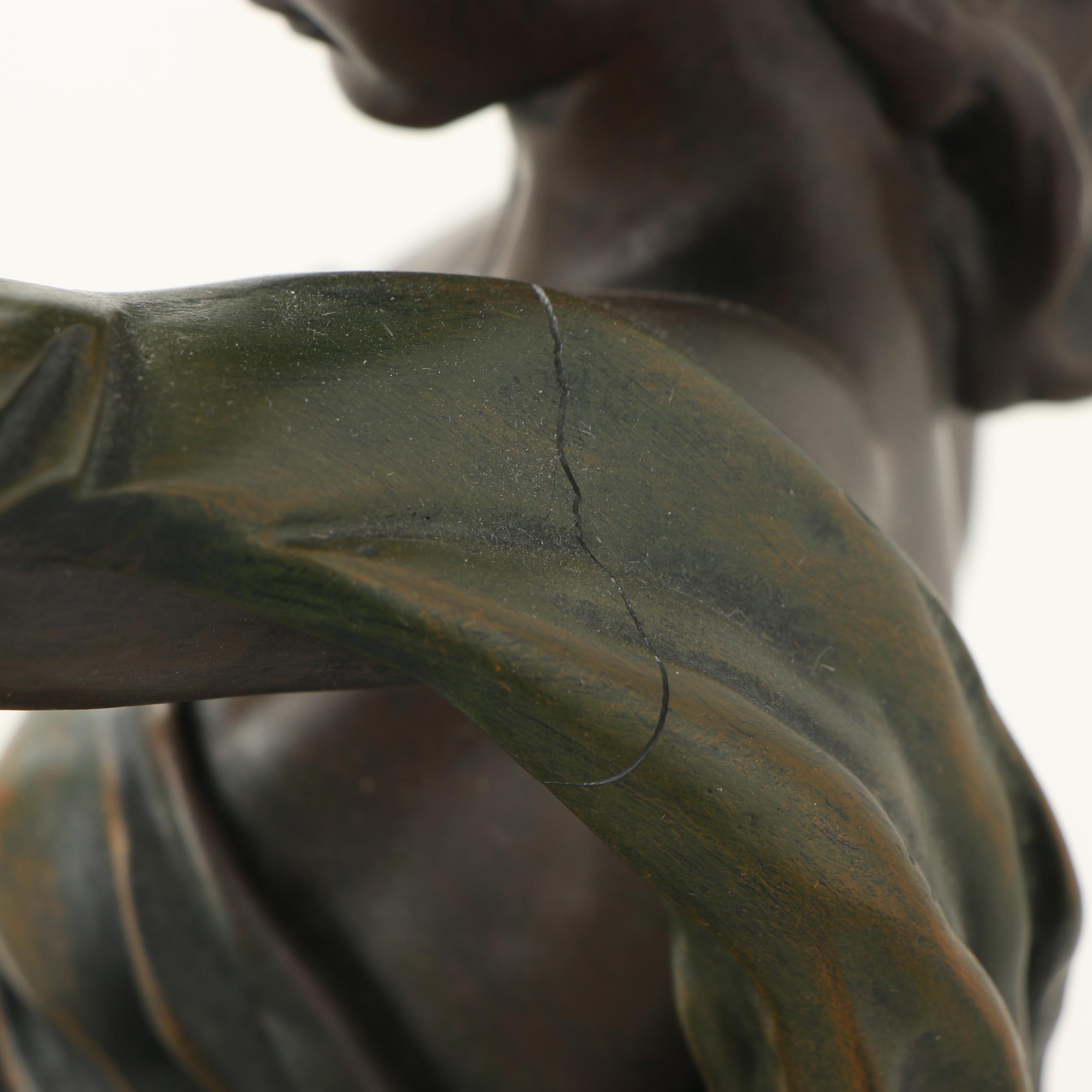 Design Toscano "Grande-Scale Flora" Swinging Pendulum Clock in Faux Bronze