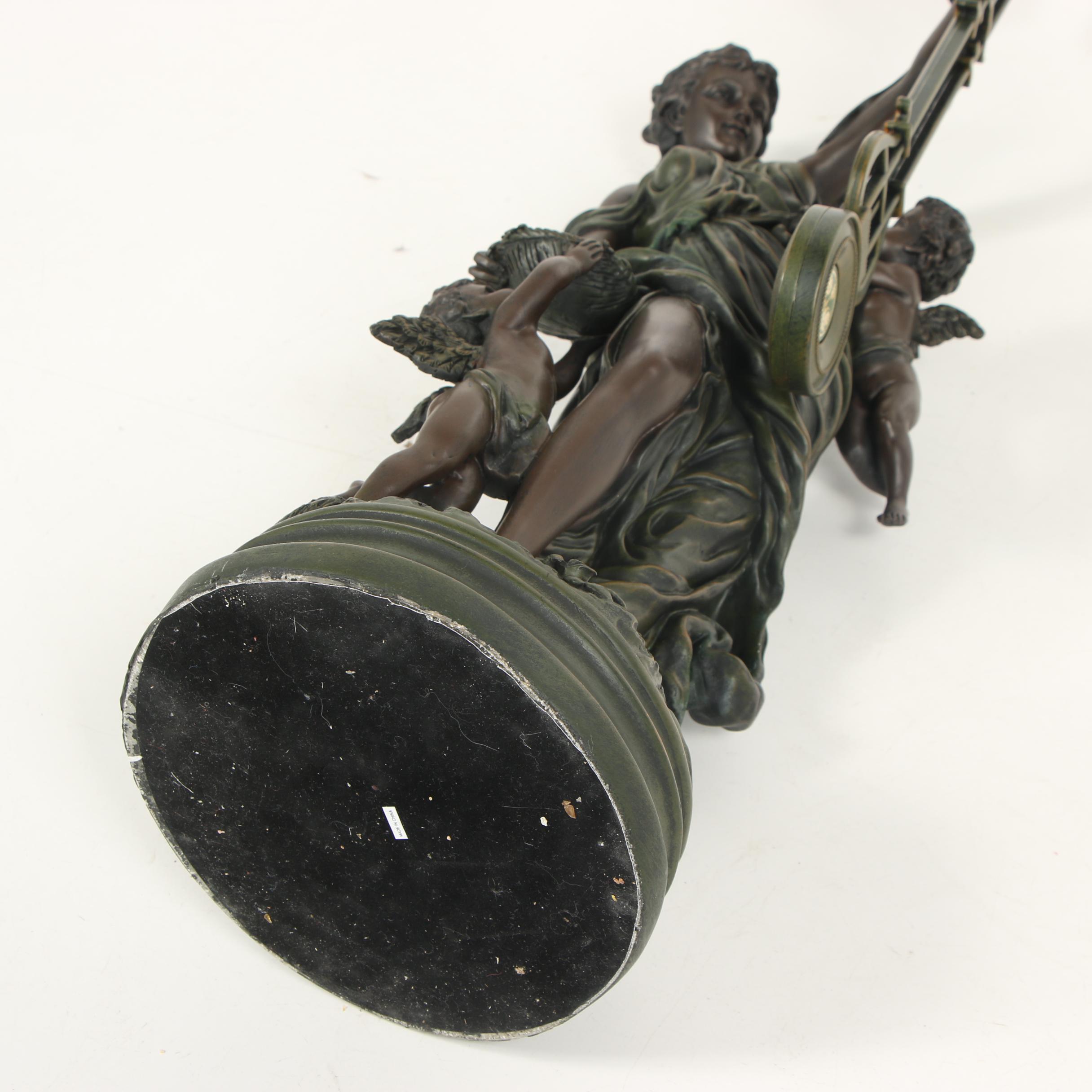 Design Toscano "Grande-Scale Flora" Swinging Pendulum Clock in Faux Bronze