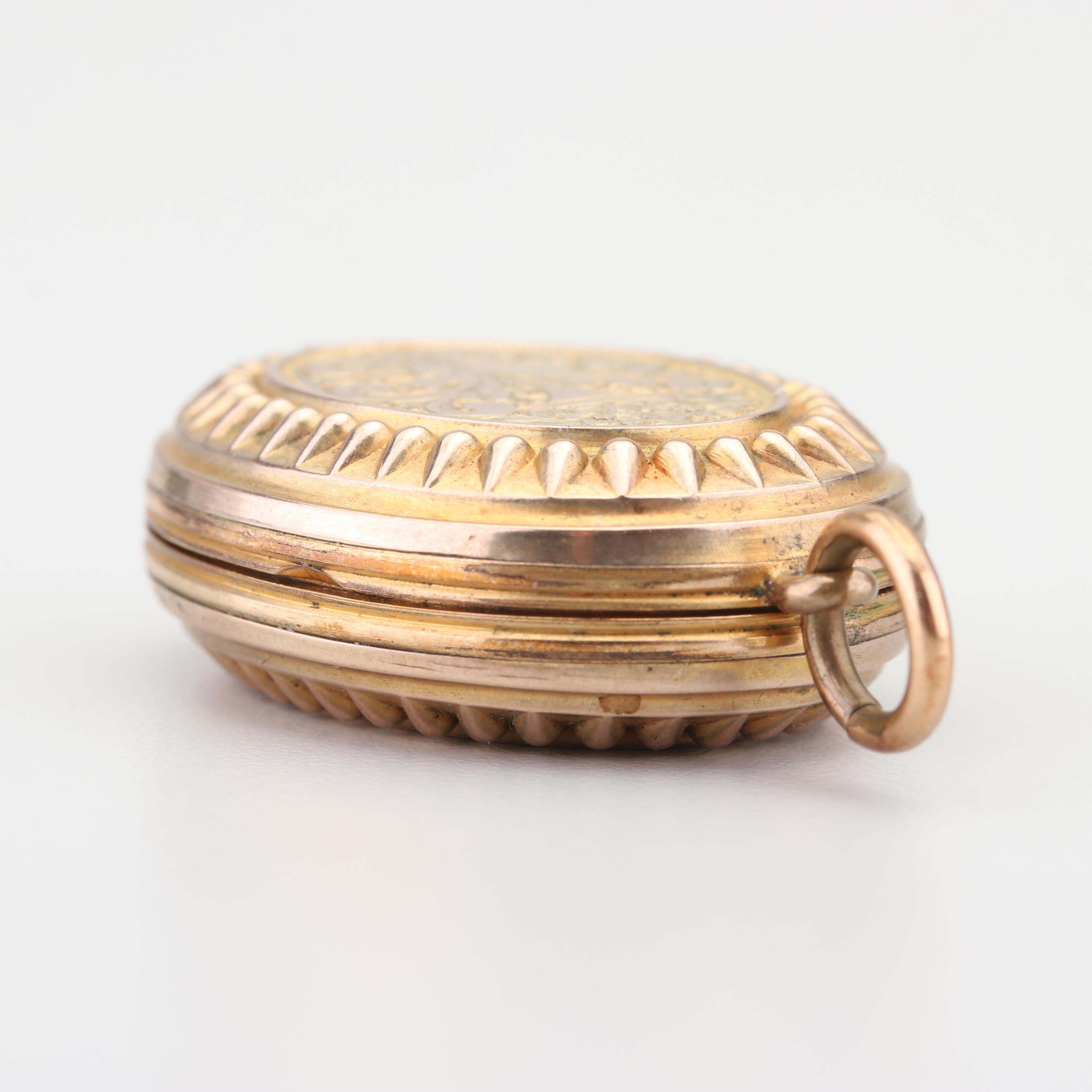 Vintage Gold Tone Locket