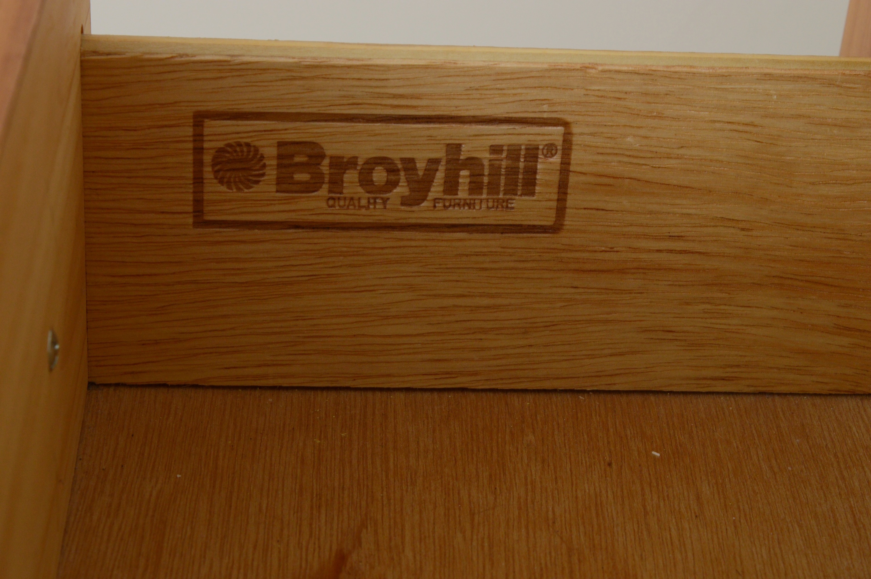 Broyhill Pine Dresser