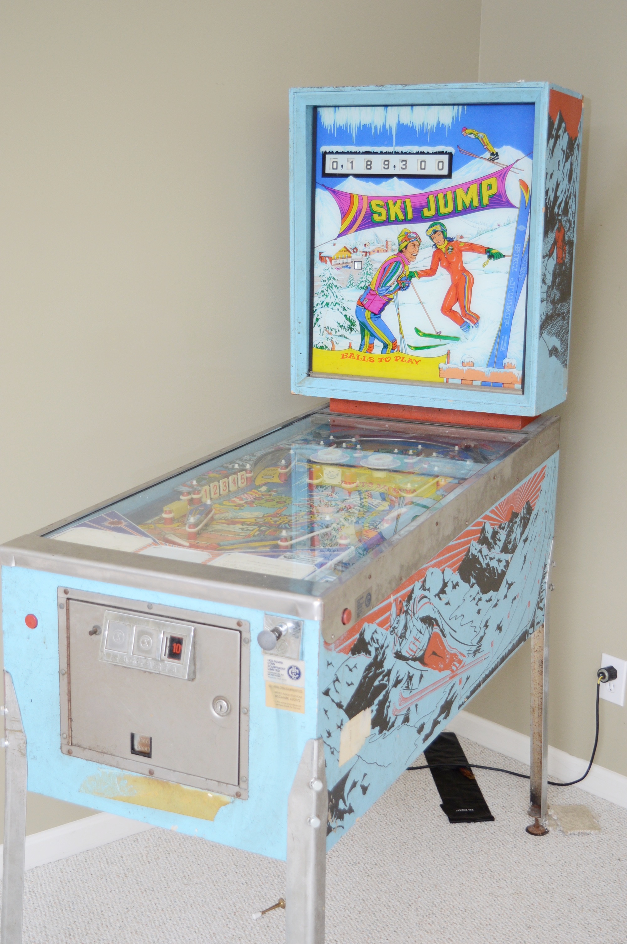 Zaccaria Vintage "Ski Jump" Pinball Machine