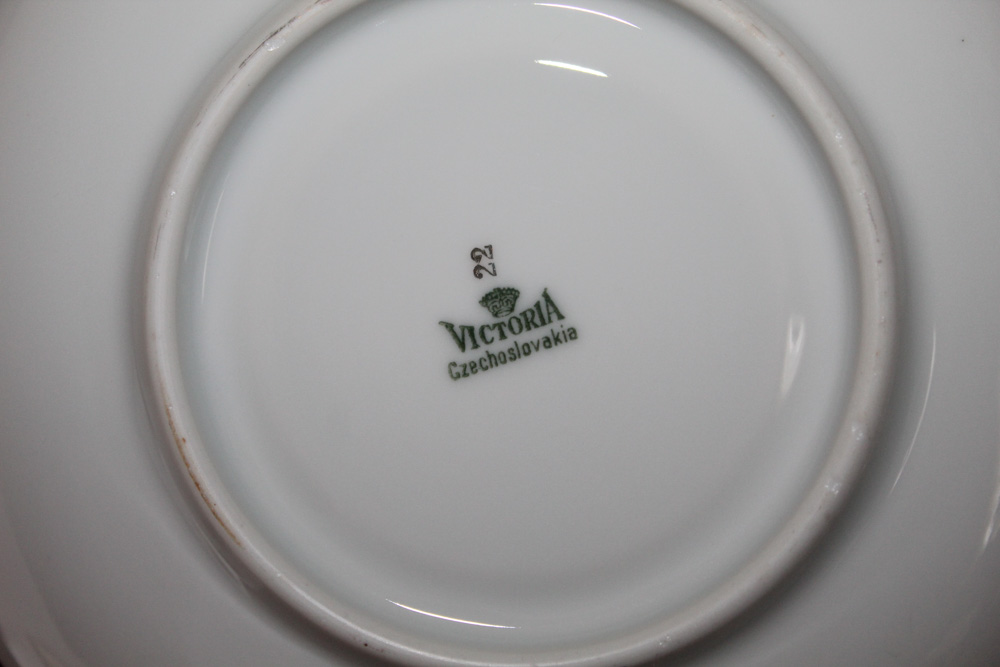 Victoria Czechoslovakia Porcelain Dinnerware for Twelve