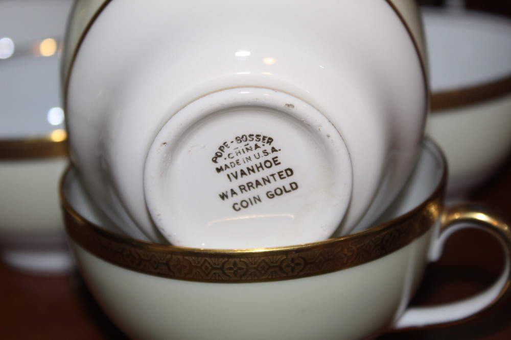 Victoria Czechoslovakia Porcelain Dinnerware for Twelve