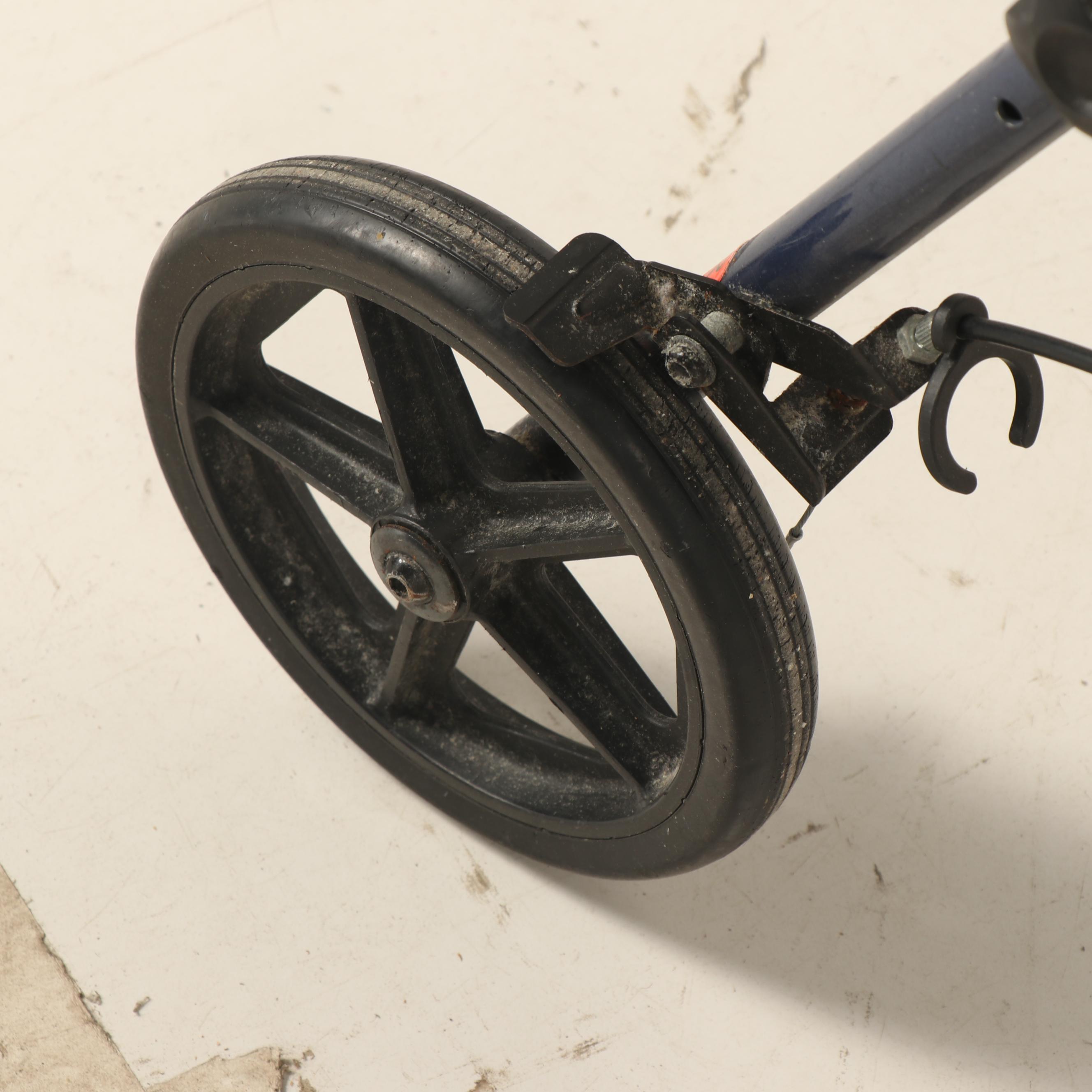 Nova "GetGo Groove" Rolling Walker with Seat