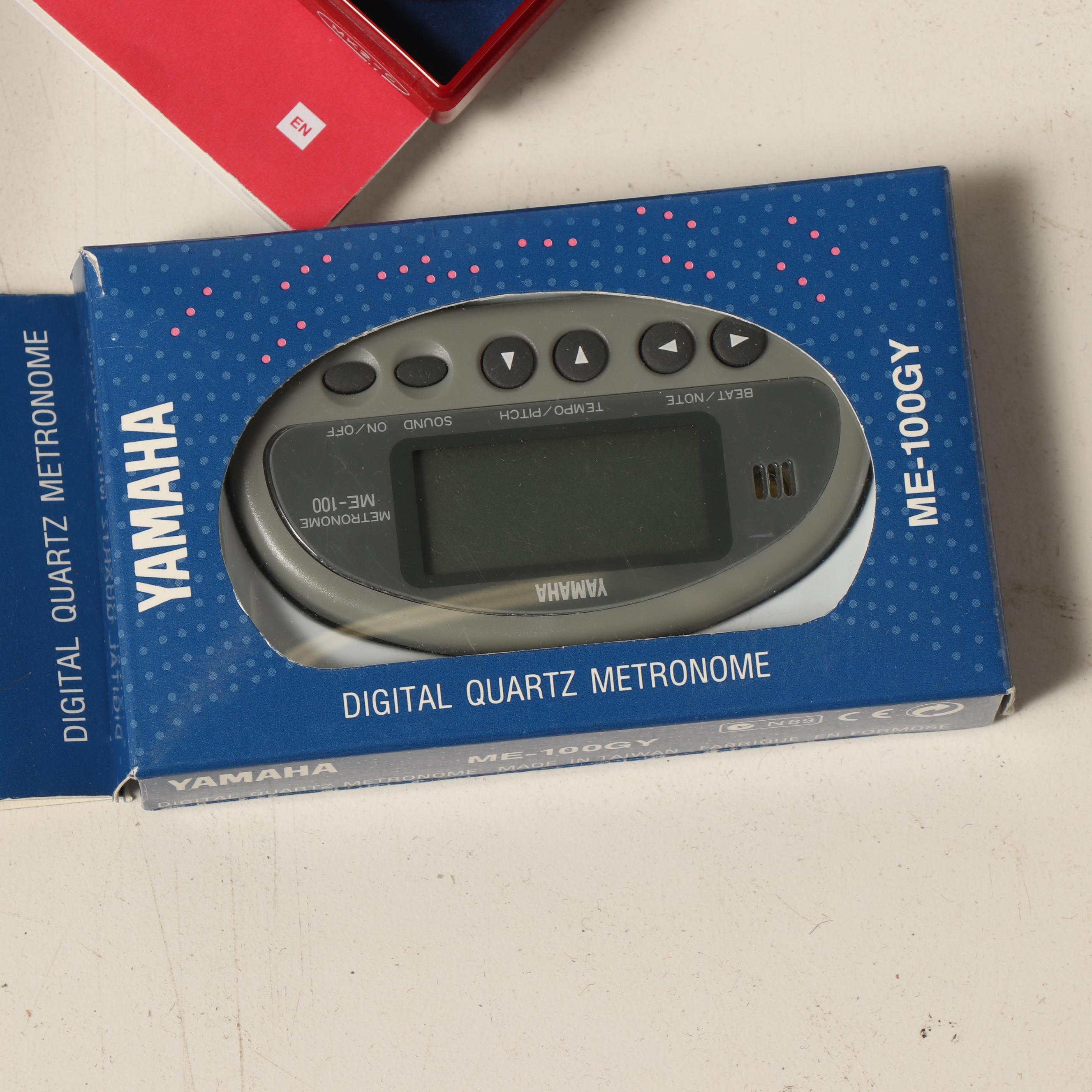 Yamaha Portatone YPT-310 Electric Keyboard and Stand