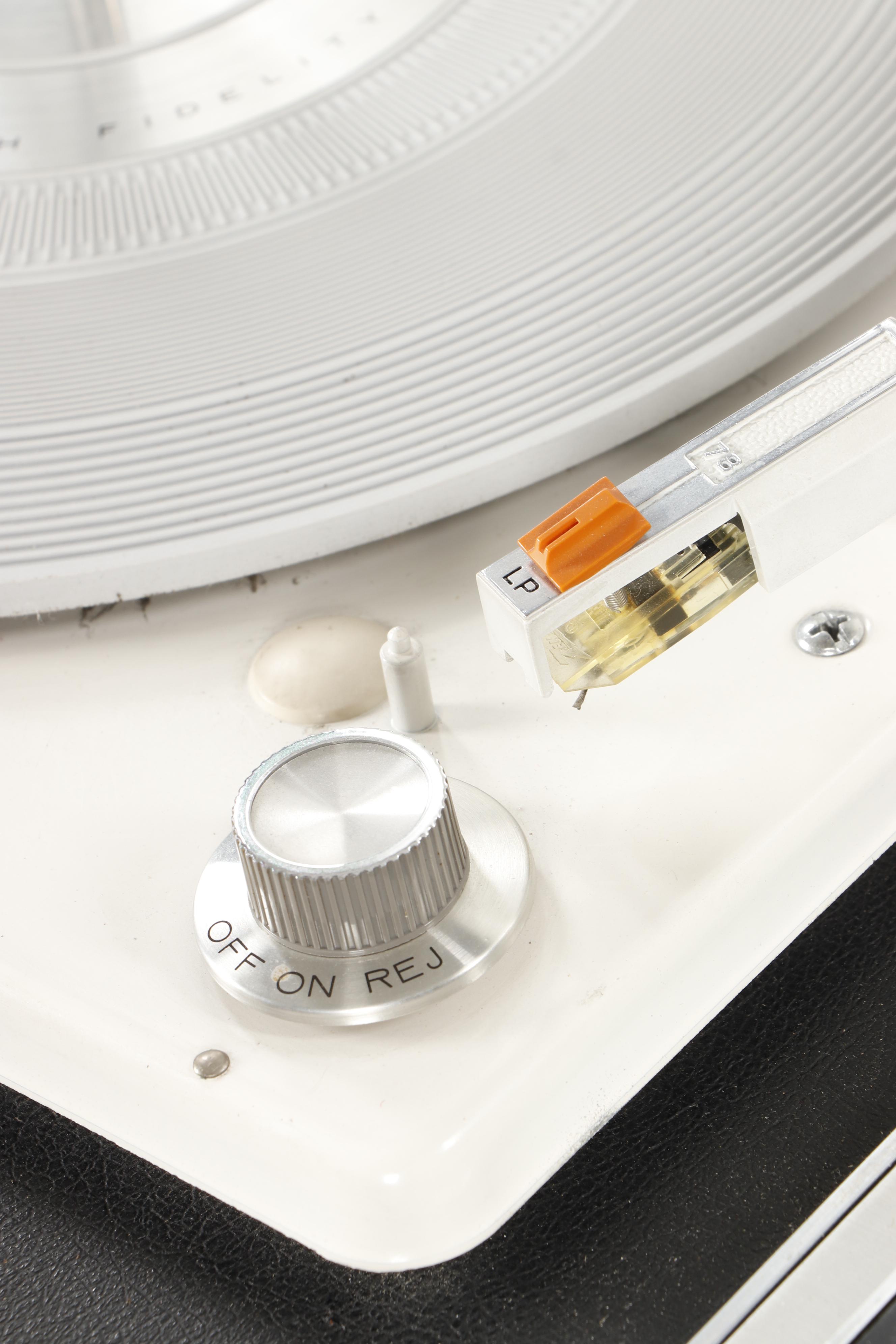 Zenith B595 Solid State Circle of Sound Phonograph and Tuner with Speakers