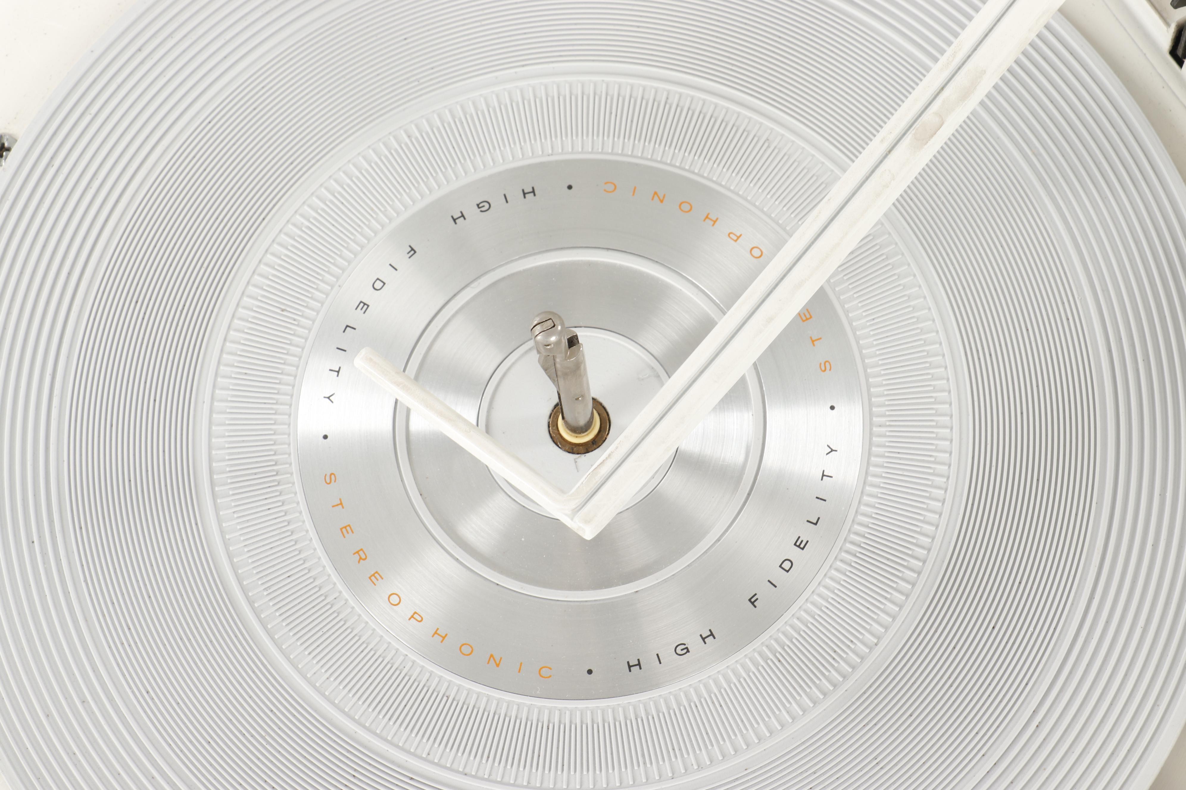 Zenith B595 Solid State Circle of Sound Phonograph and Tuner with Speakers