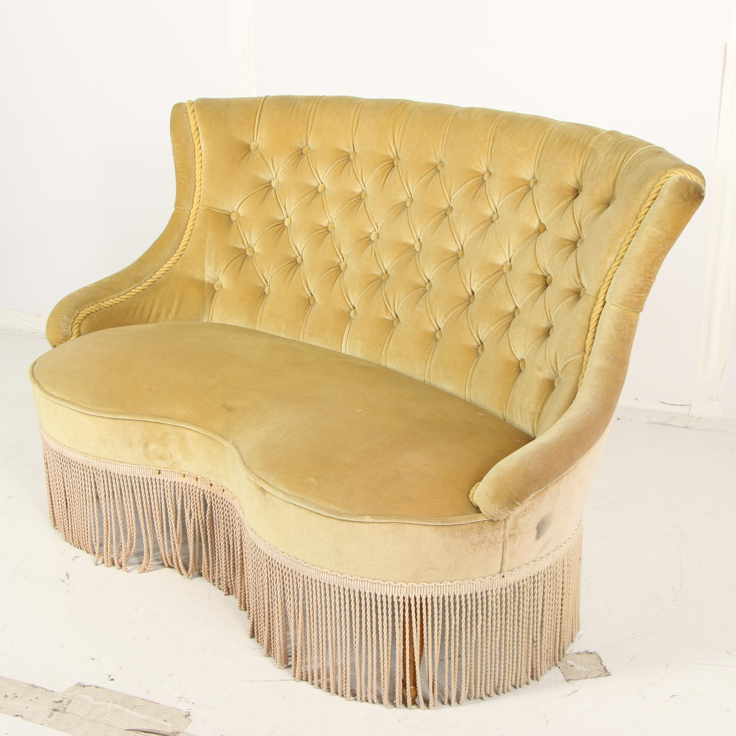 Victorian Style Velvet Upholstered Kidney Shaped Settee, 20th Century